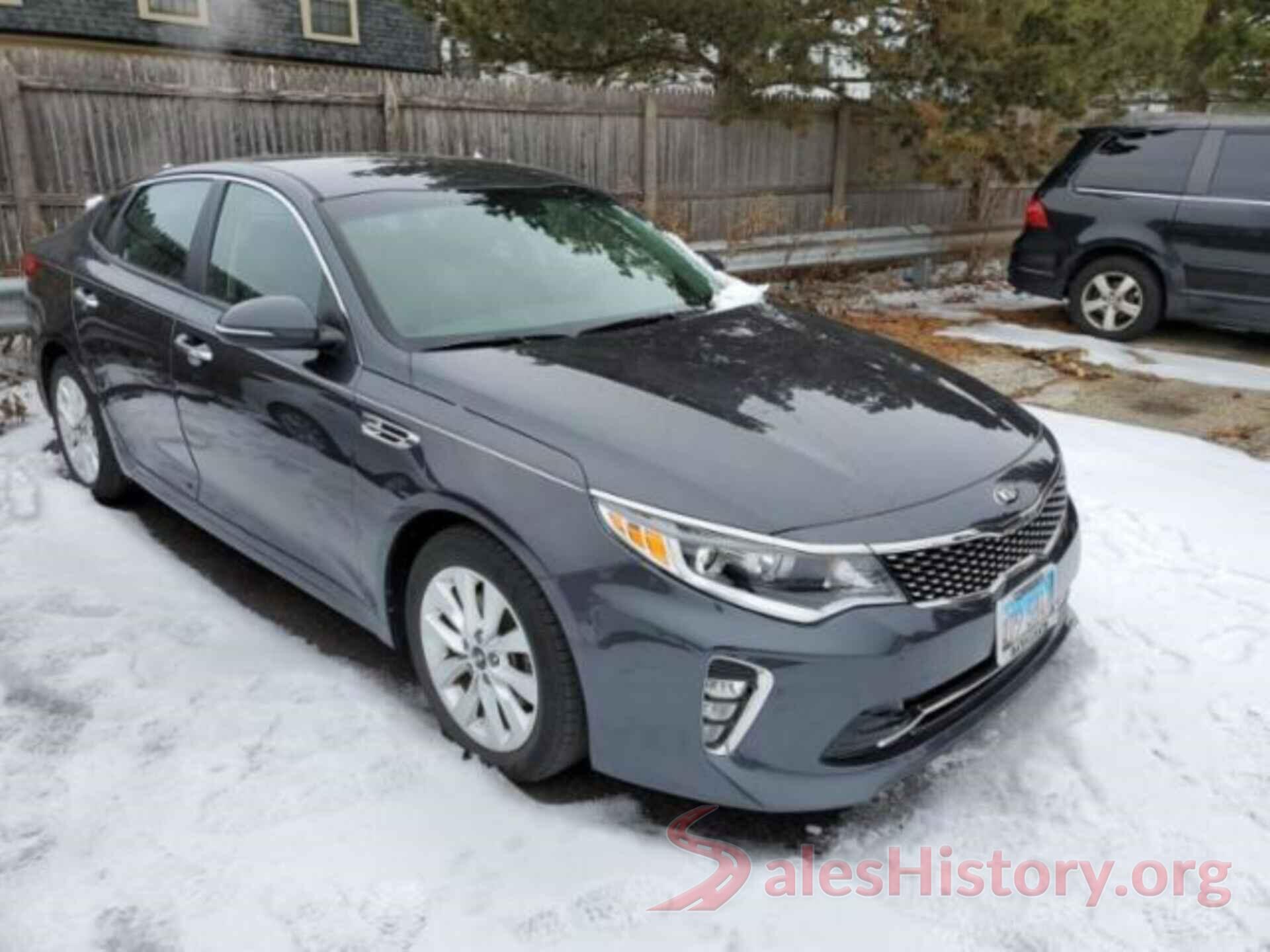 5XXGT4L33JG187057 2018 KIA OPTIMA