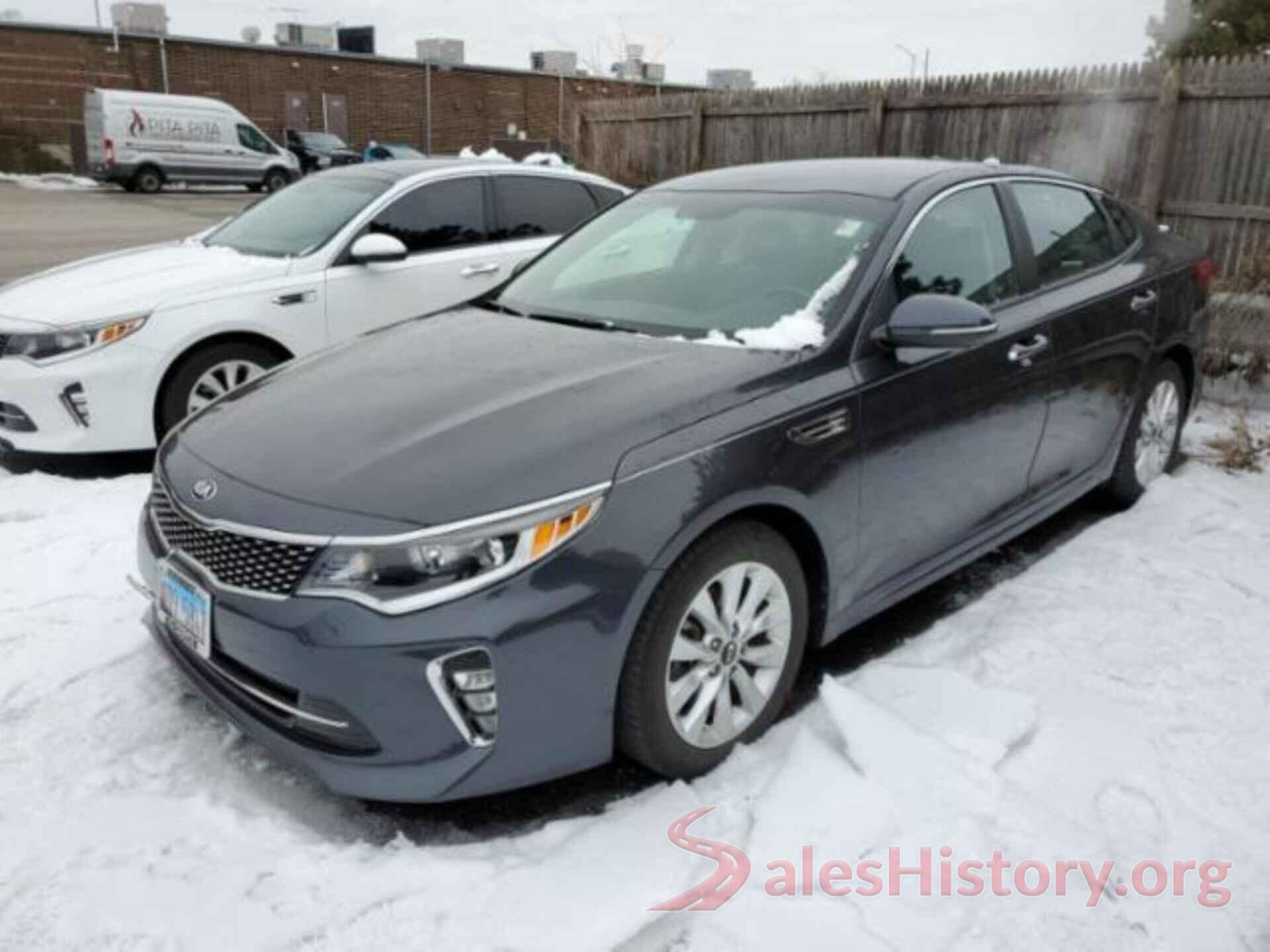 5XXGT4L33JG187057 2018 KIA OPTIMA