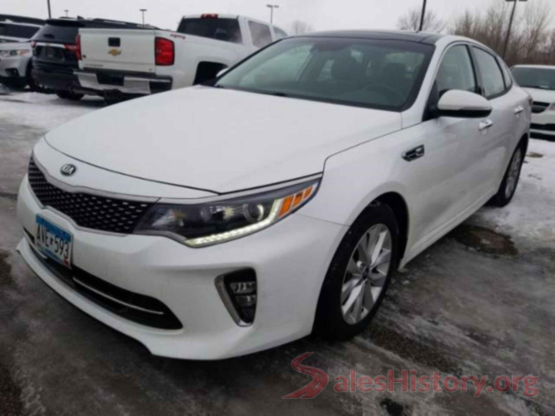 5XXGU4L32JG227948 2018 KIA OPTIMA