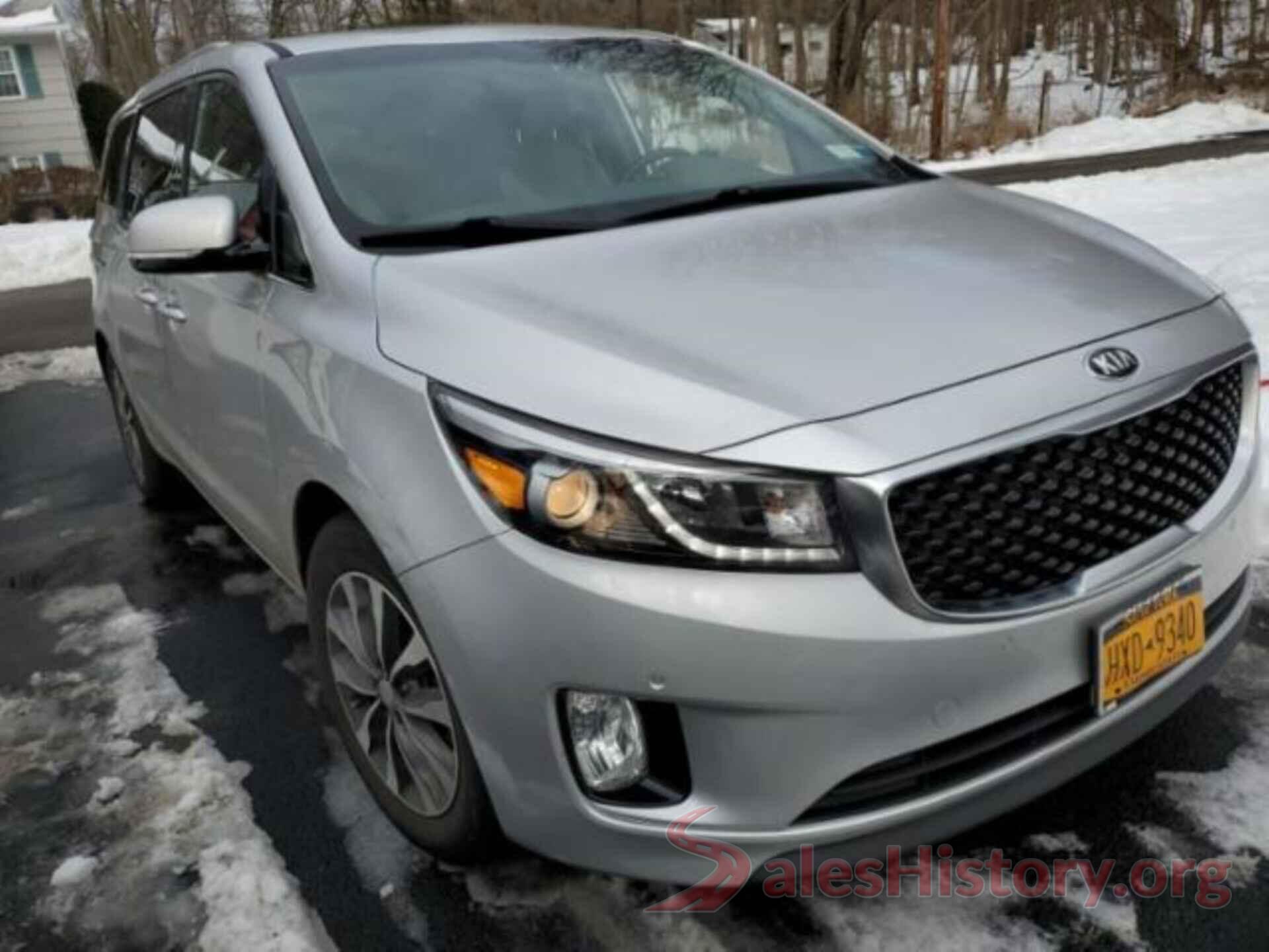 KNDMC5C14H6314320 2017 KIA SEDONA