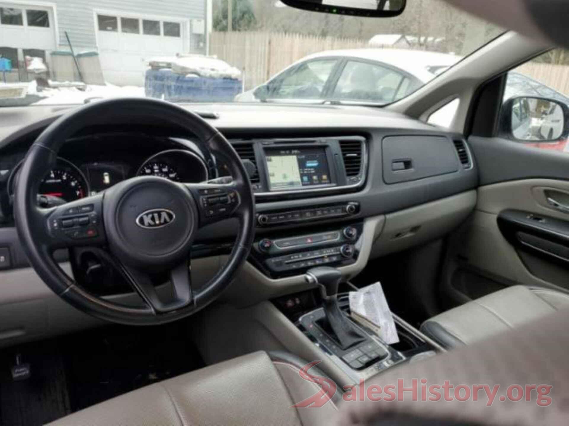 KNDMC5C14H6314320 2017 KIA SEDONA