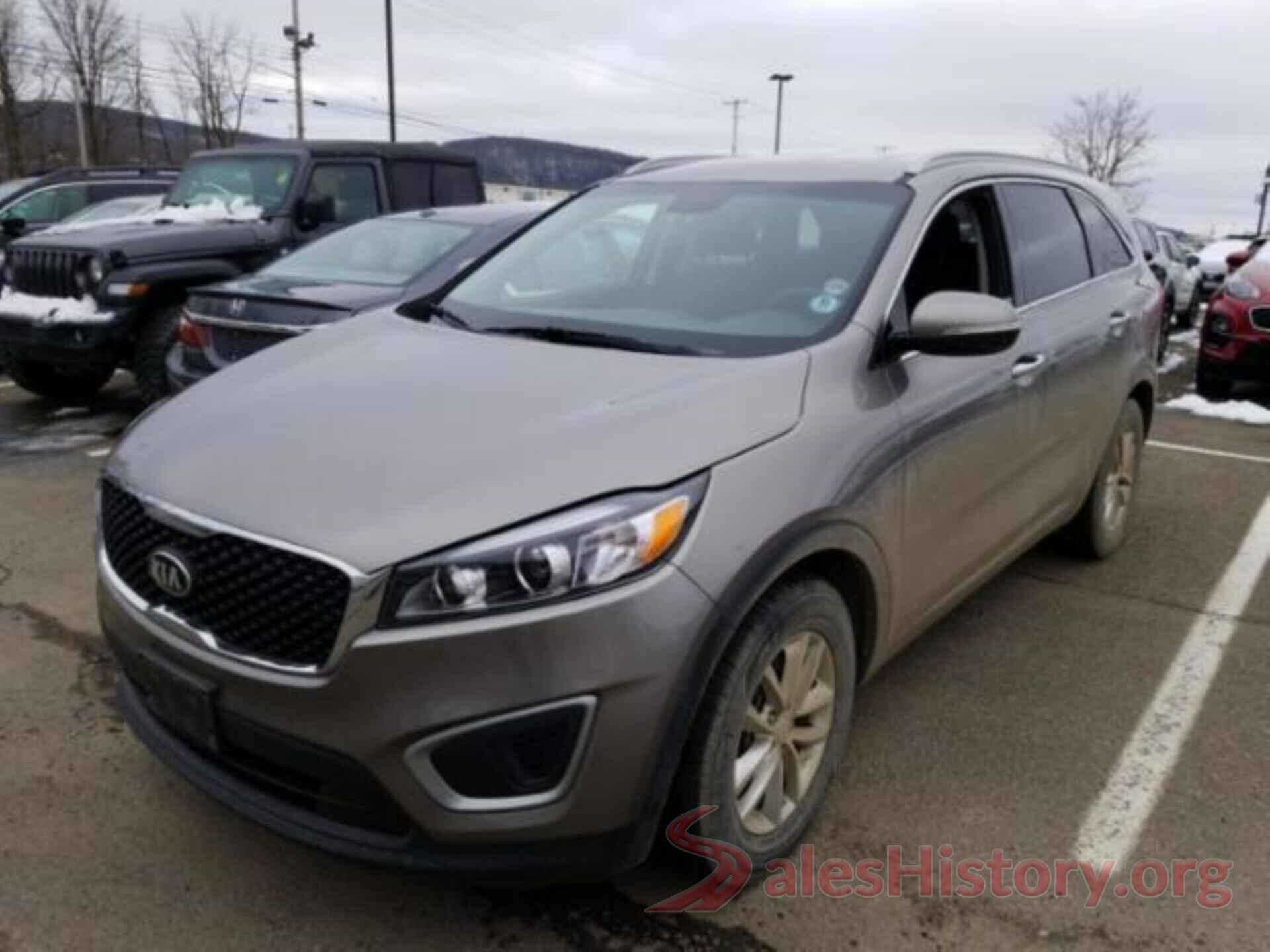 5XYPGDA37JG381125 2018 KIA SORENTO