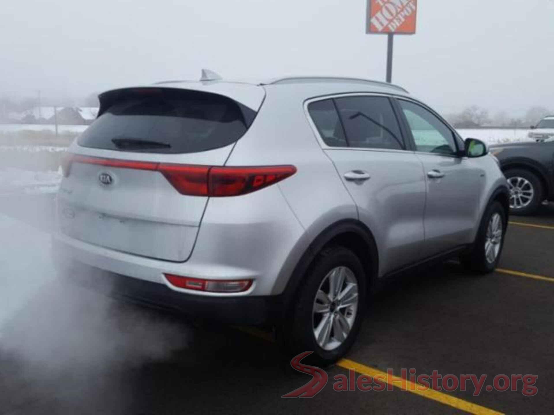 KNDPMCAC4J7407163 2018 KIA SPORTAGE