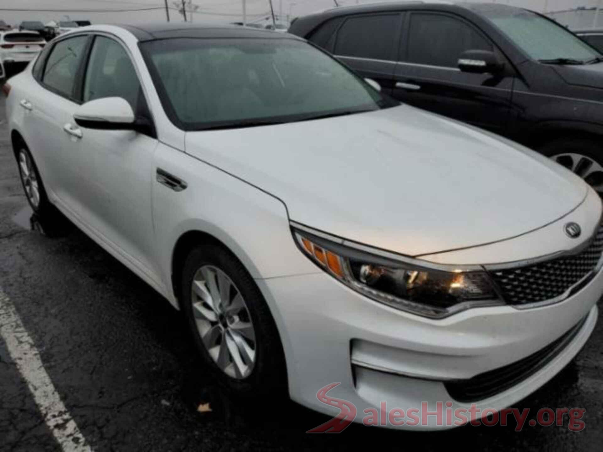 5XXGU4L38JG206392 2018 KIA OPTIMA