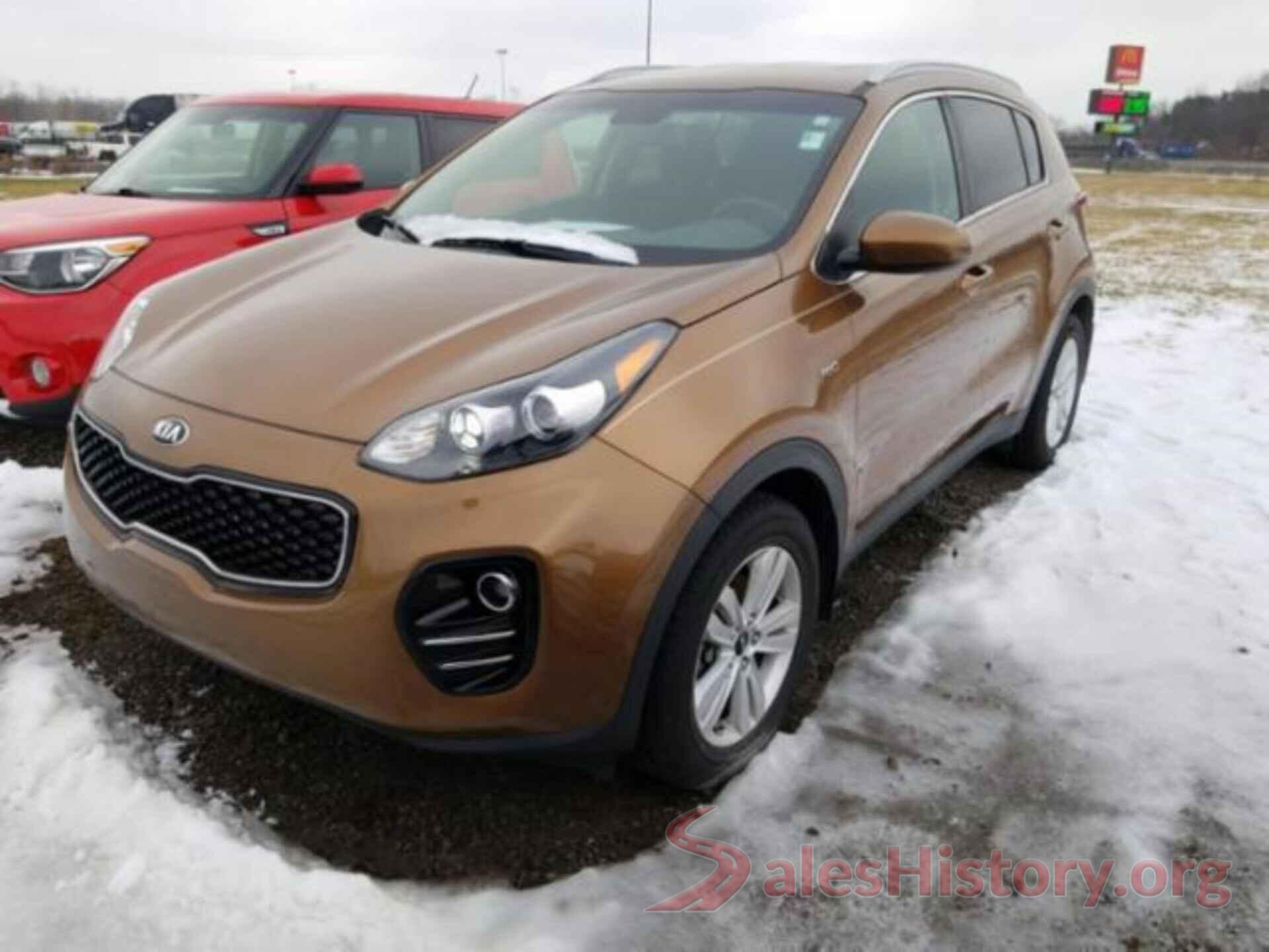 KNDPMCAC4J7406577 2018 KIA SPORTAGE