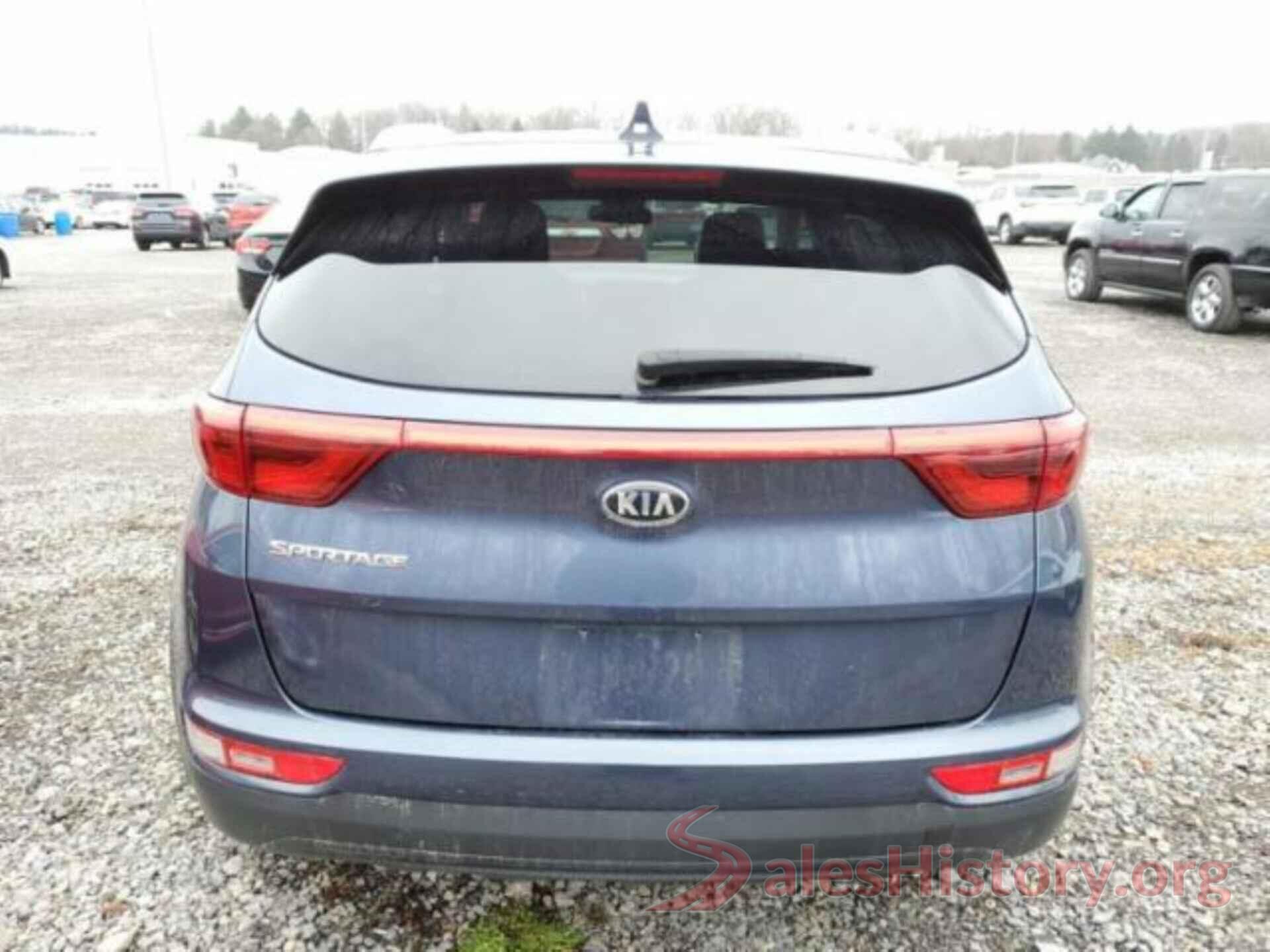 KNDPMCAC9J7368201 2018 KIA SPORTAGE