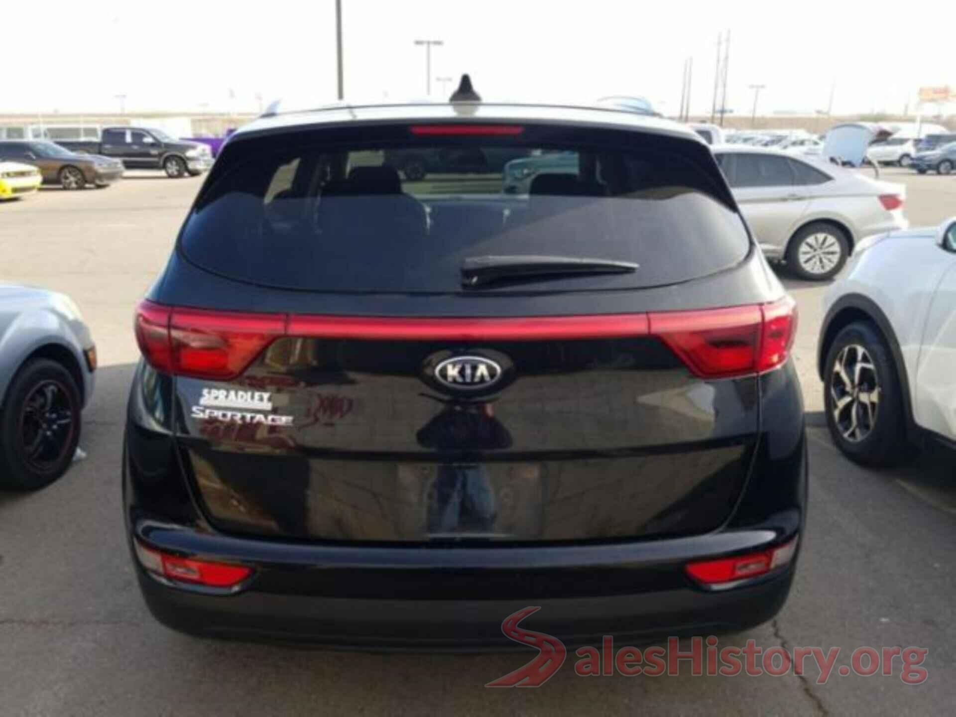 KNDPMCAC0J7365820 2018 KIA SPORTAGE