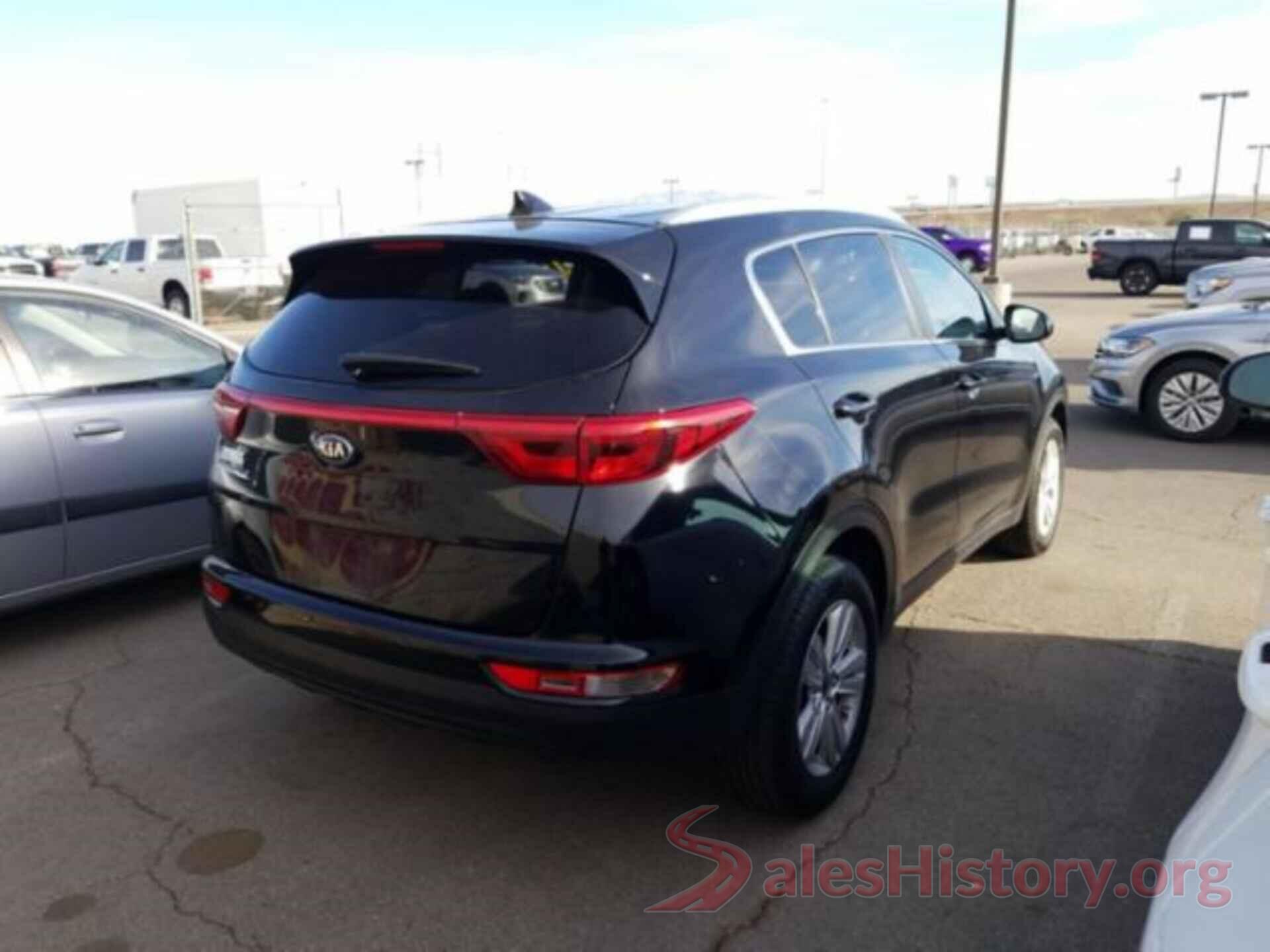 KNDPMCAC0J7365820 2018 KIA SPORTAGE