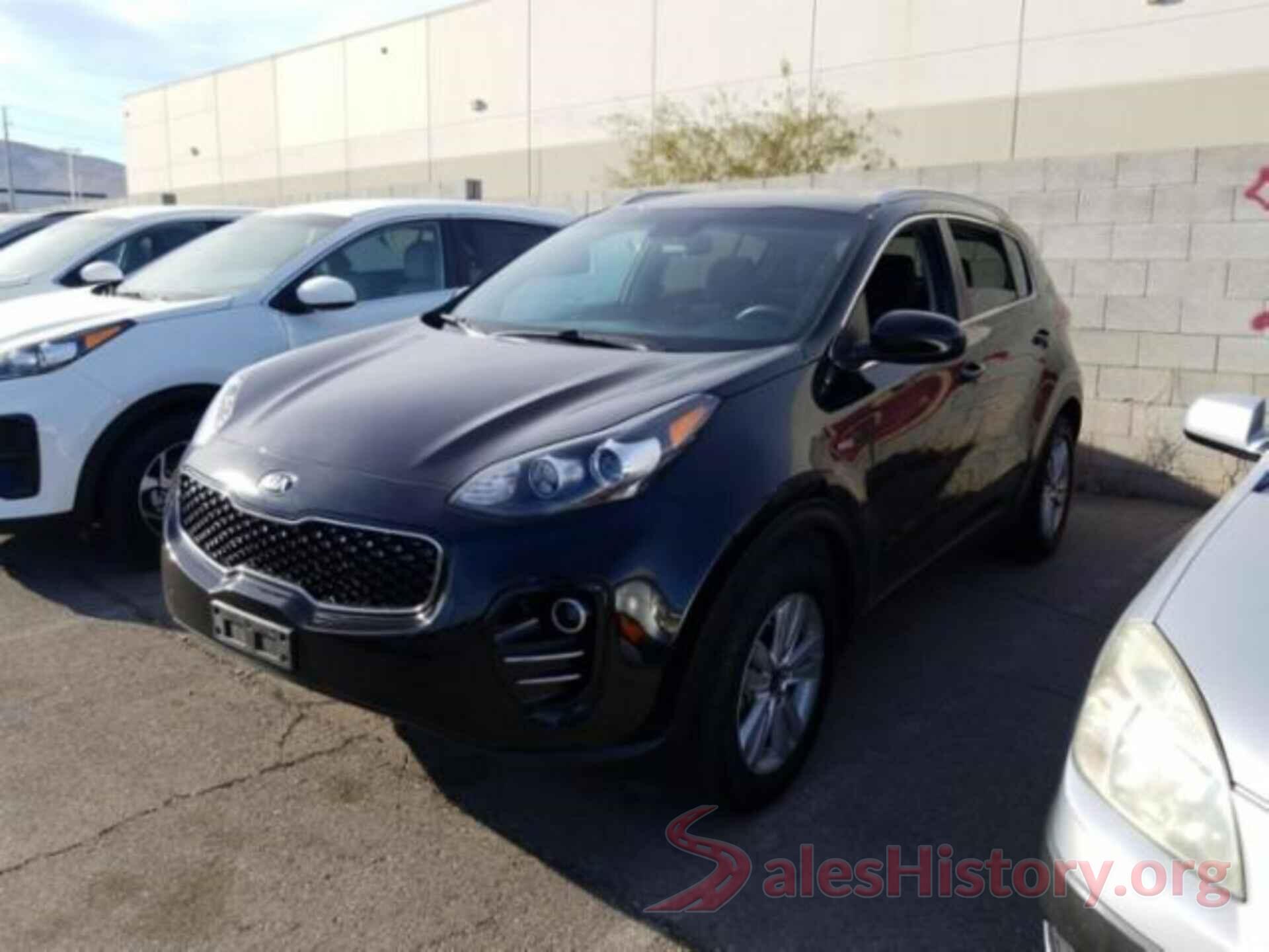 KNDPMCAC0J7365820 2018 KIA SPORTAGE