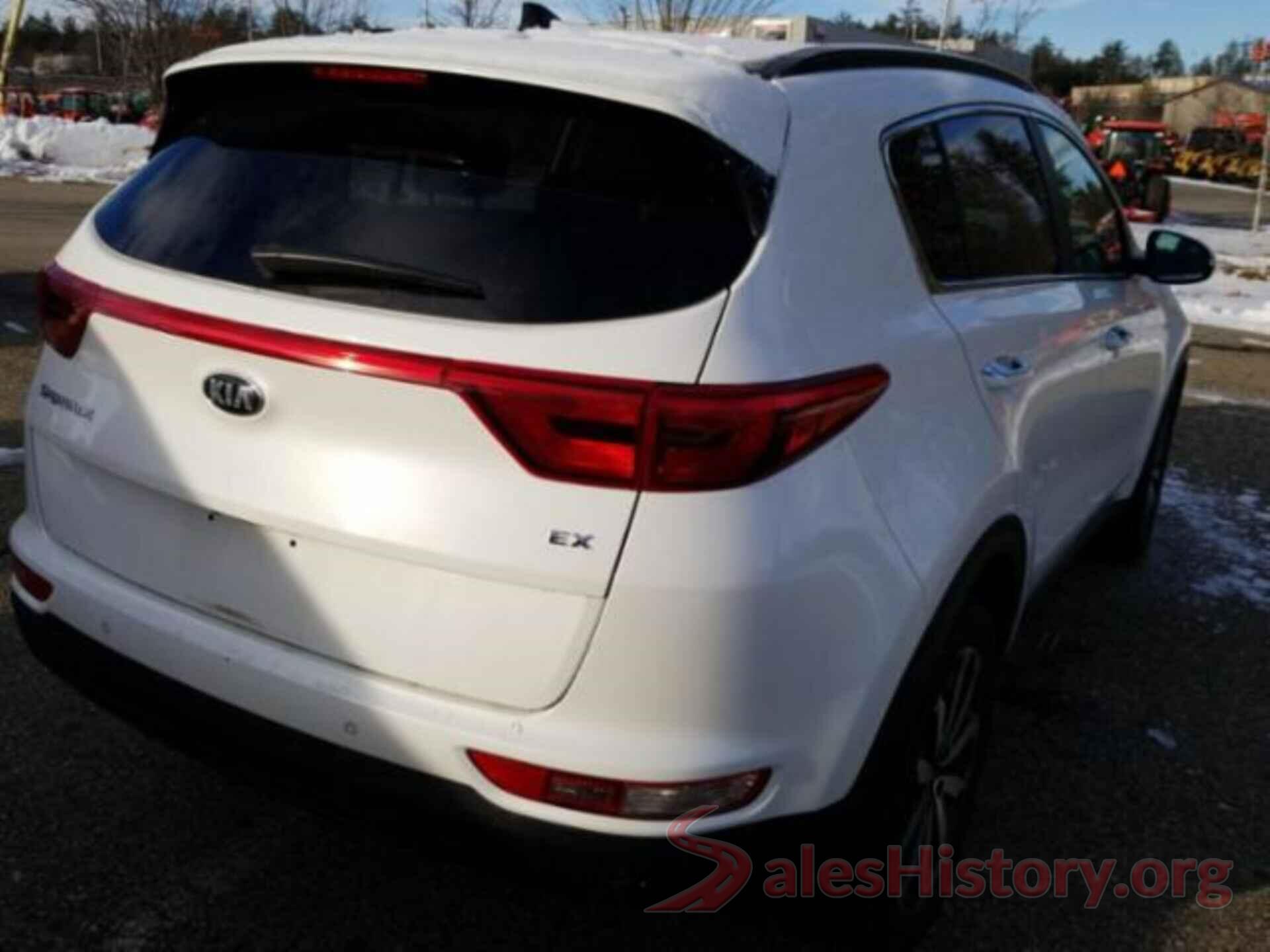 KNDPNCAC3J7479470 2018 KIA SPORTAGE