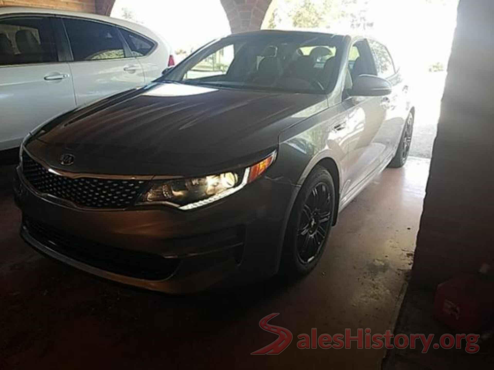 5XXGU4L32JG192280 2018 KIA OPTIMA