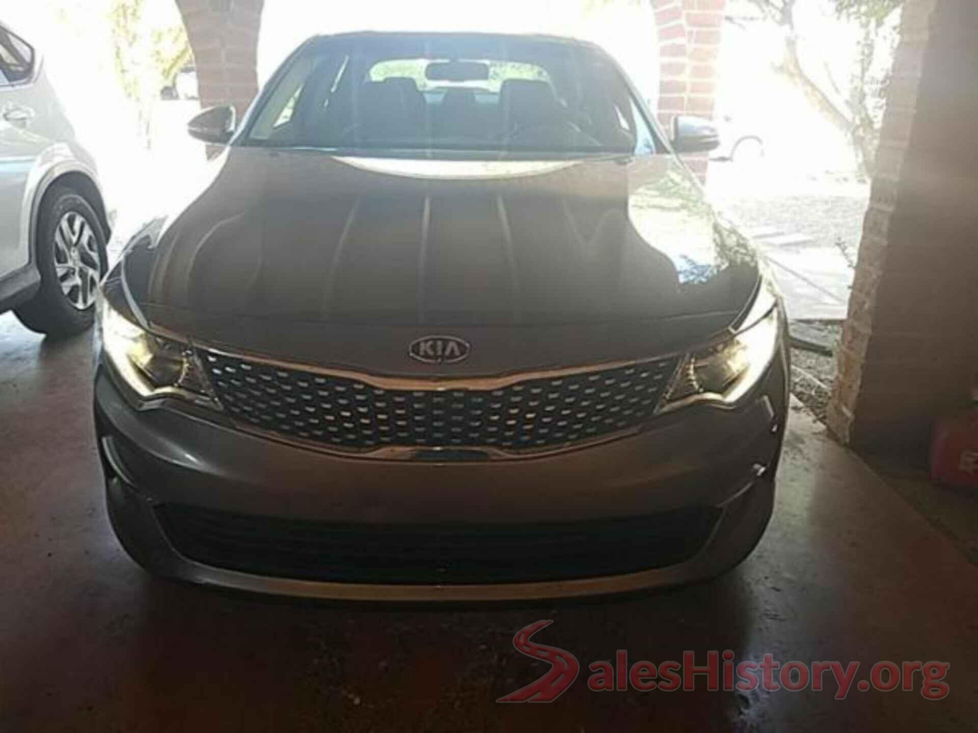 5XXGU4L32JG192280 2018 KIA OPTIMA