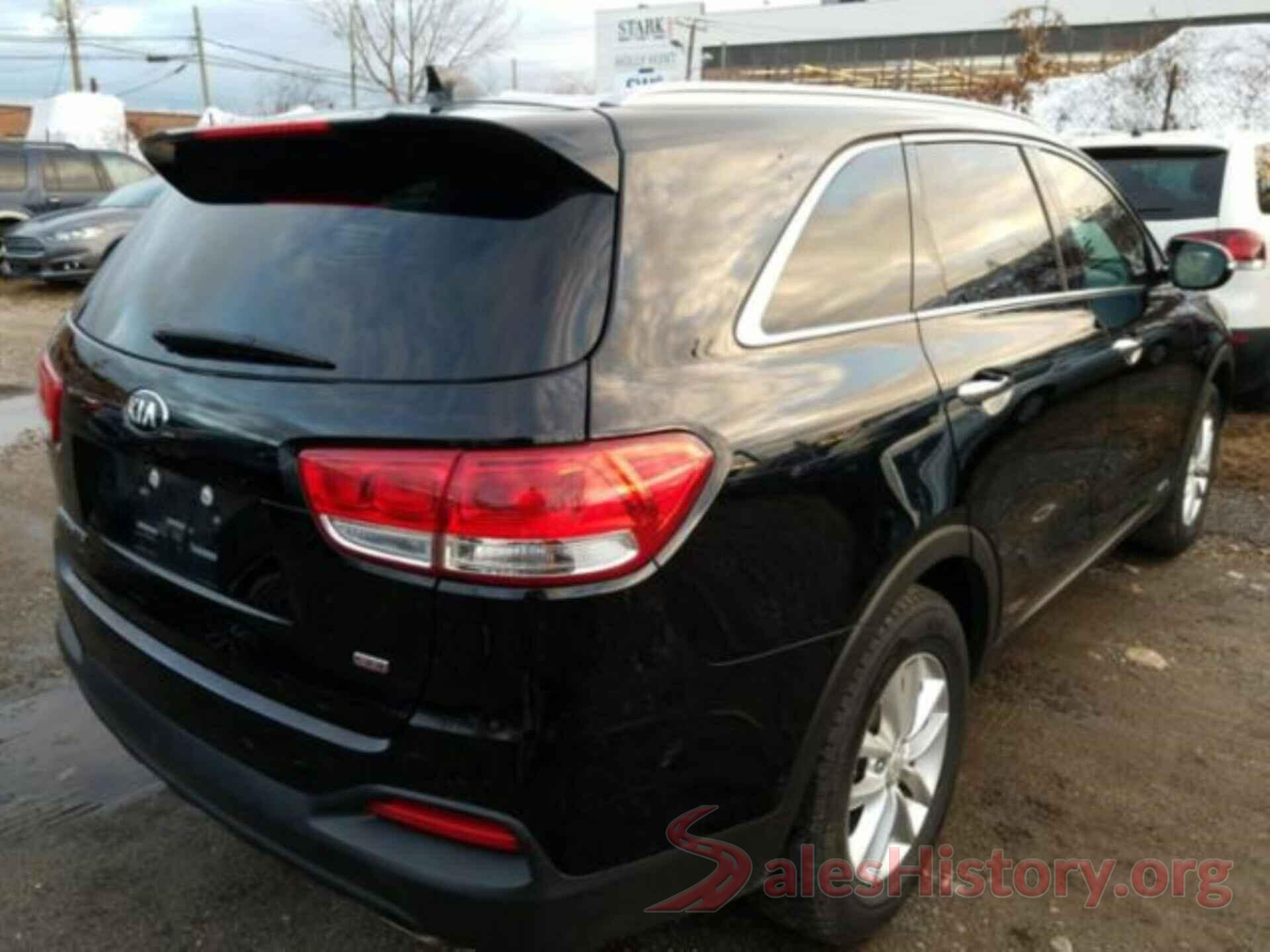 5XYPGDA34JG375427 2018 KIA SORENTO