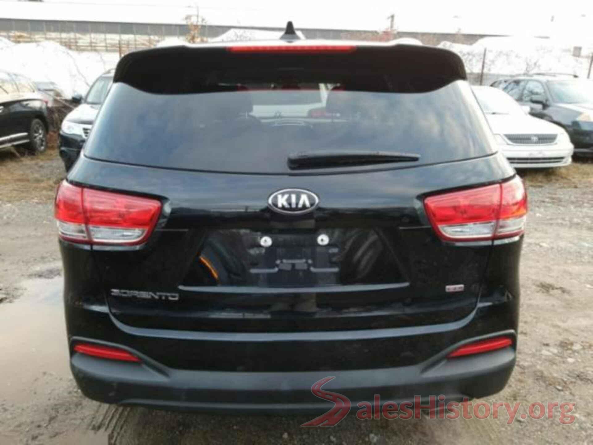 5XYPGDA34JG375427 2018 KIA SORENTO