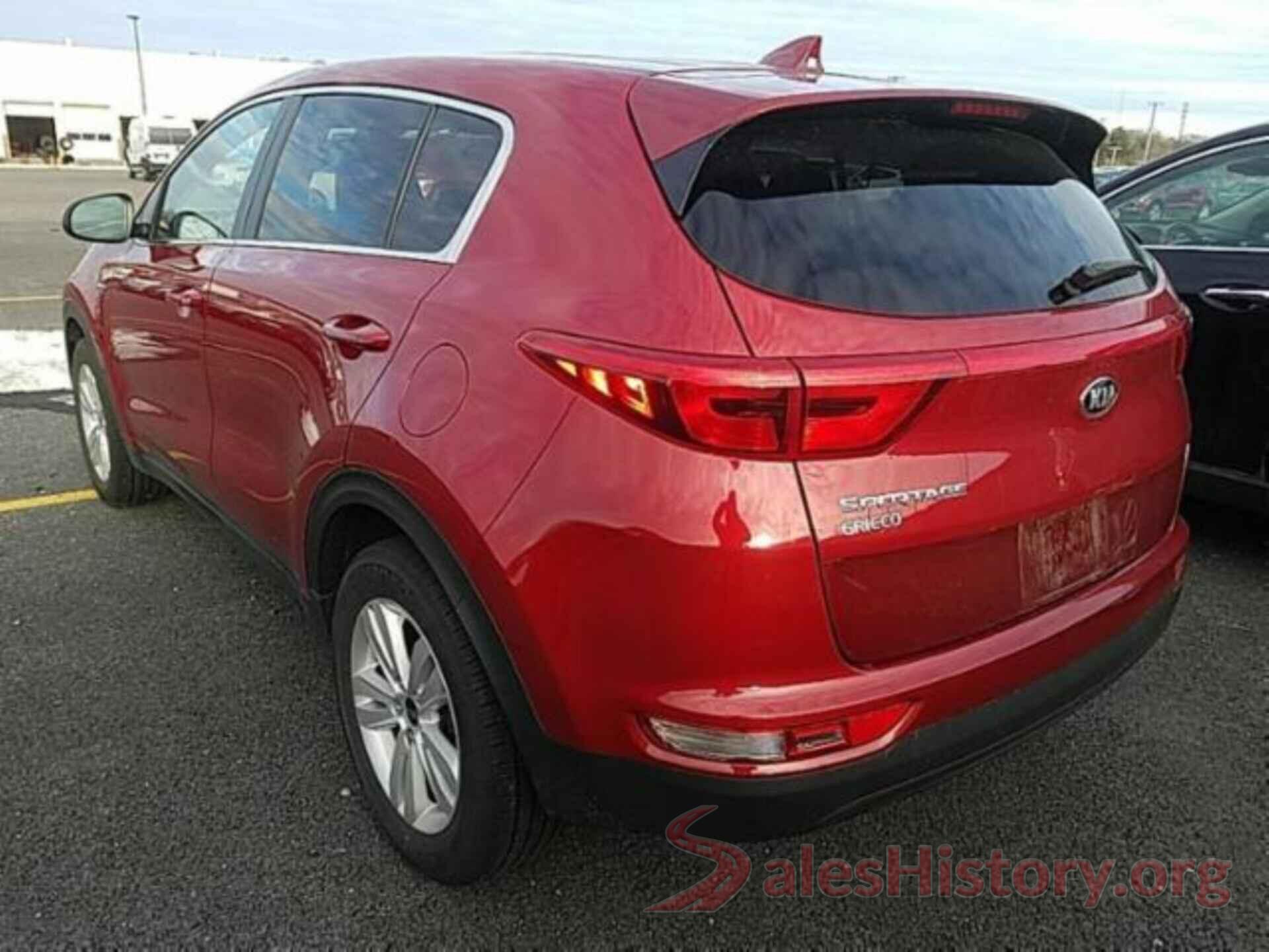 KNDPMCAC6J7389054 2018 KIA SPORTAGE