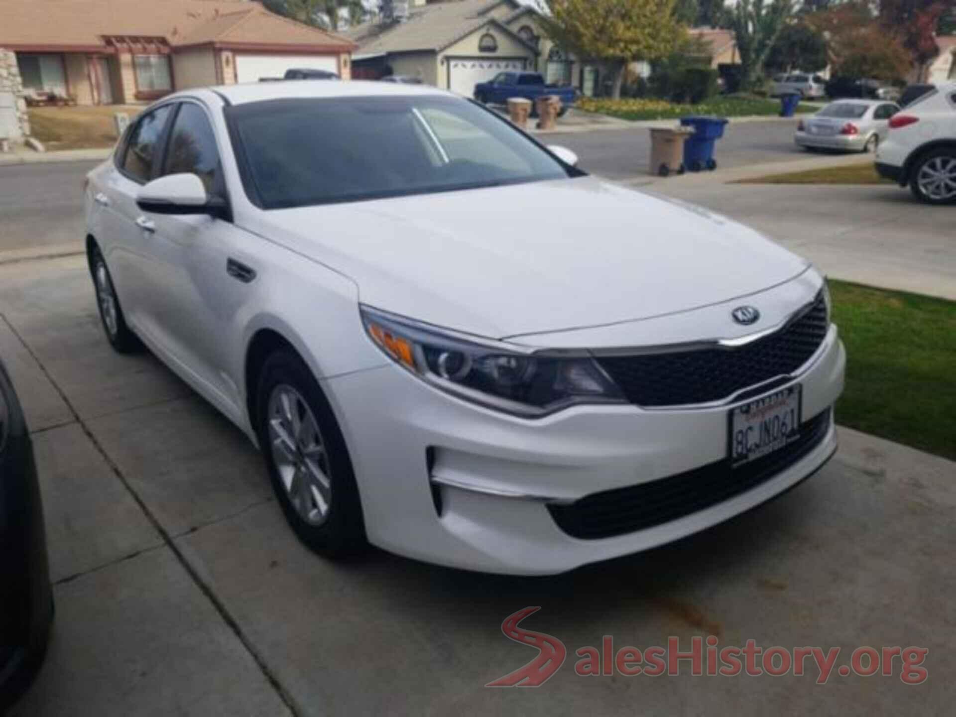 KNAGT4L39J5205112 2018 KIA OPTIMA