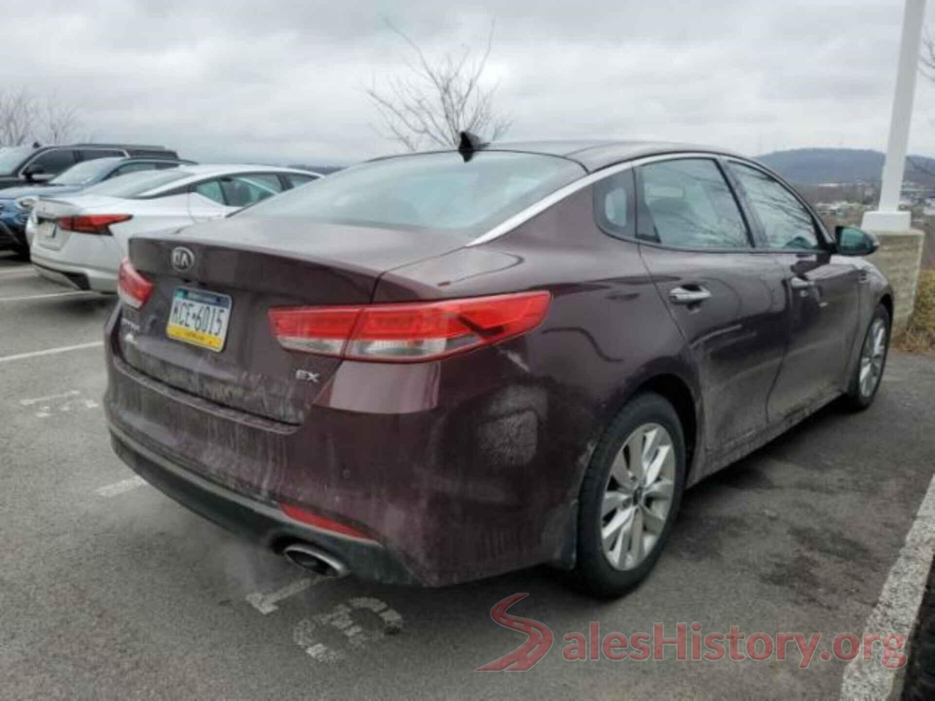 5XXGU4L30HG135599 2017 KIA OPTIMA