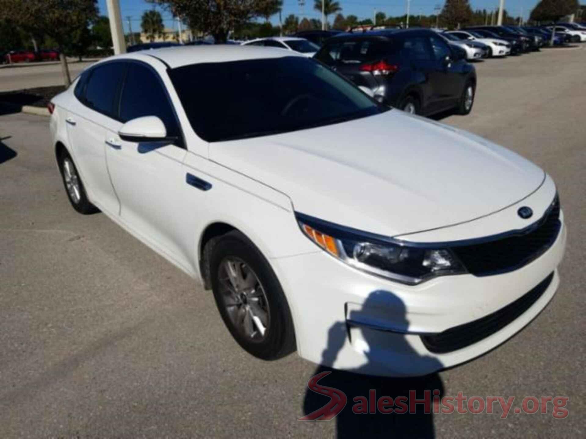 KNAGT4L36G5100777 2016 KIA OPTIMA