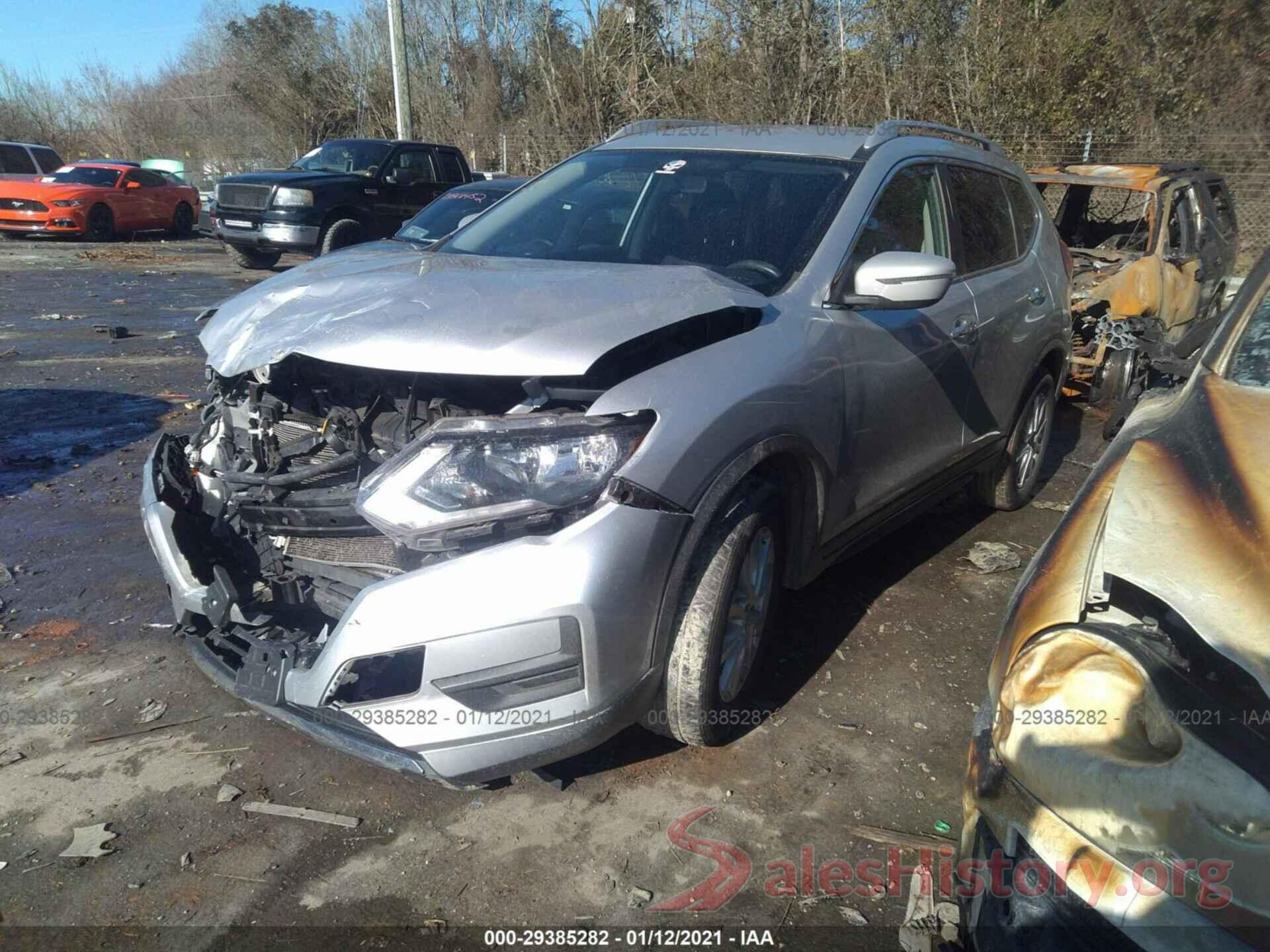 KNMAT2MT2HP550685 2017 NISSAN ROGUE