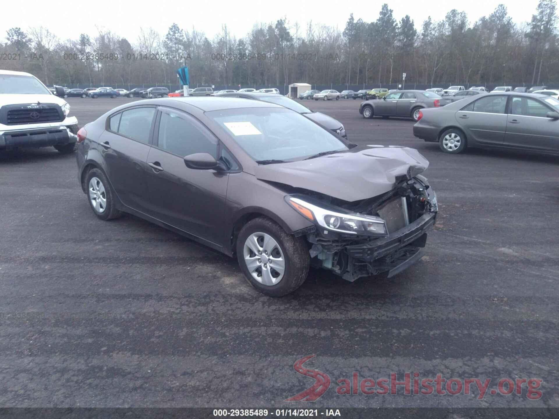 3KPFK4A76HE153203 2017 KIA FORTE