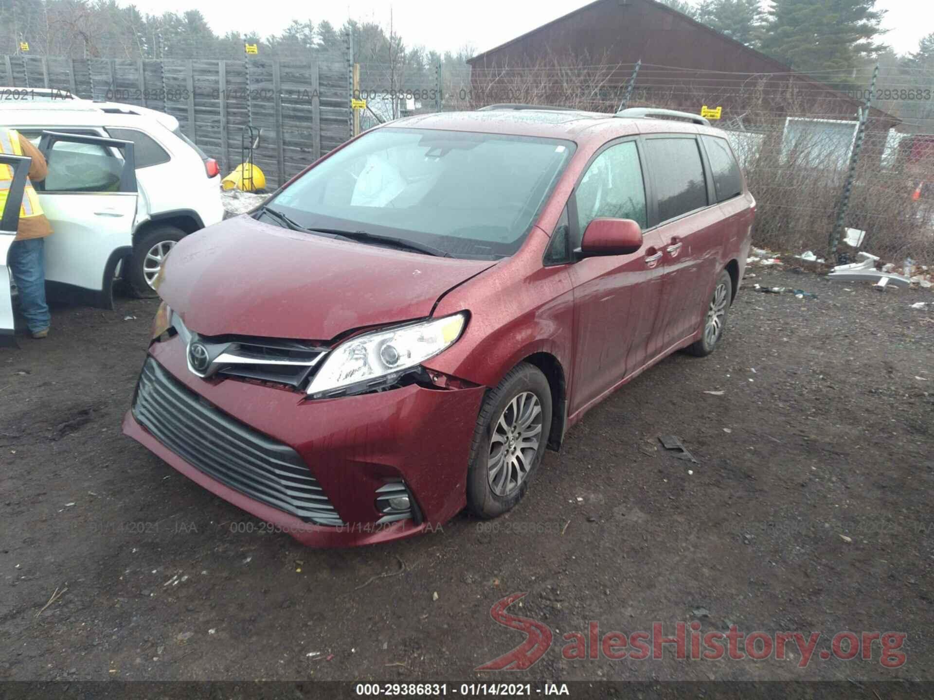 5TDYZ3DC0KS981834 2019 TOYOTA SIENNA