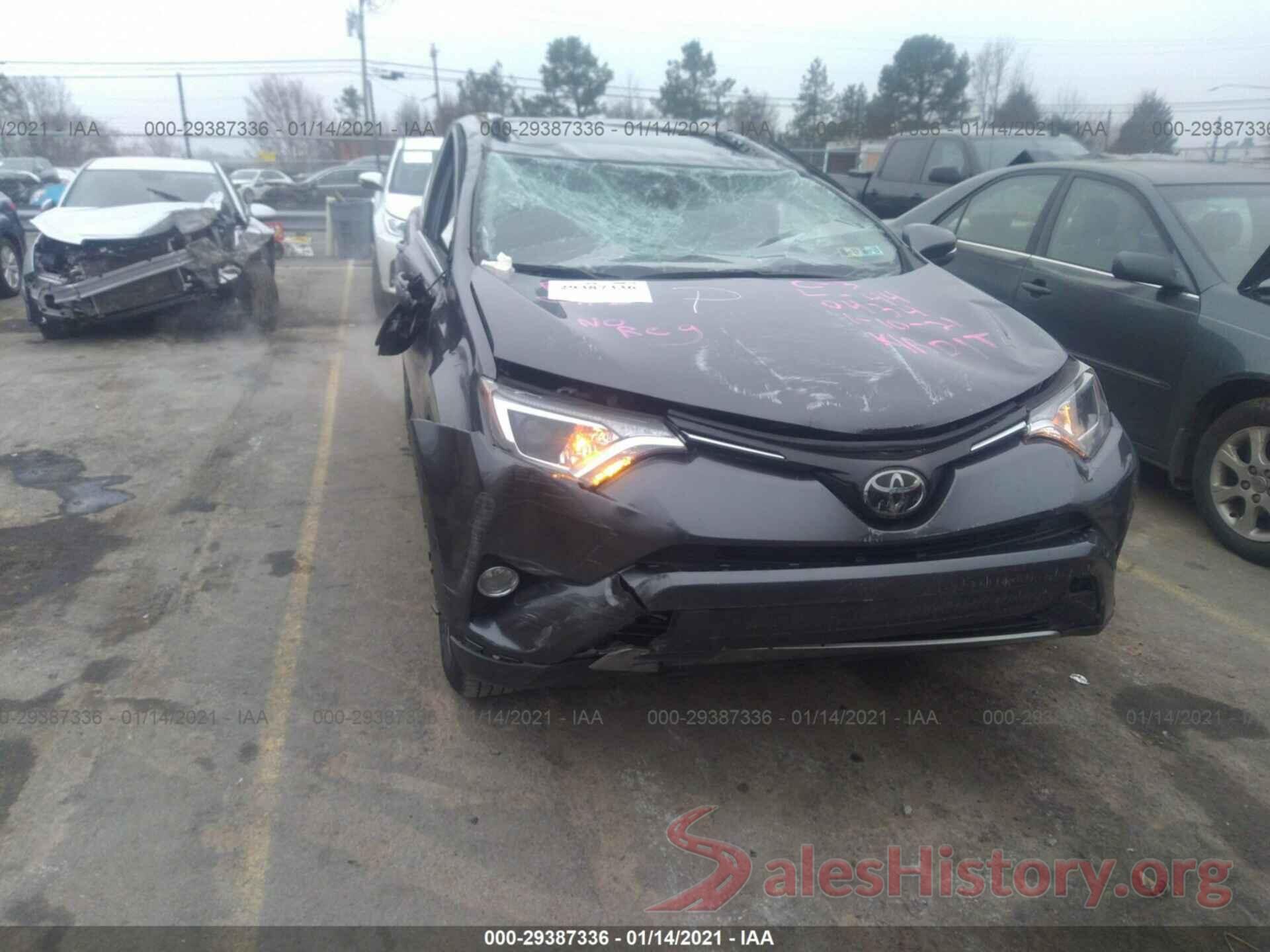 JTMRFREV2JD240434 2018 TOYOTA RAV4