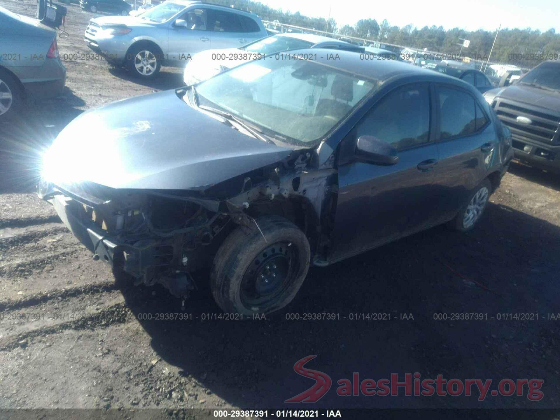 2T1BURHE9JC013208 2018 TOYOTA COROLLA