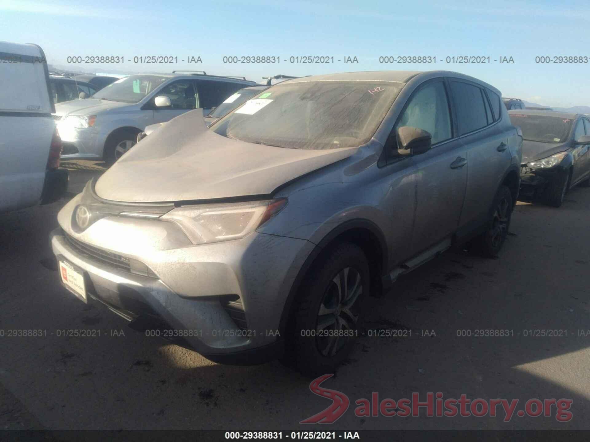 2T3BFREV1JW719027 2018 TOYOTA RAV4