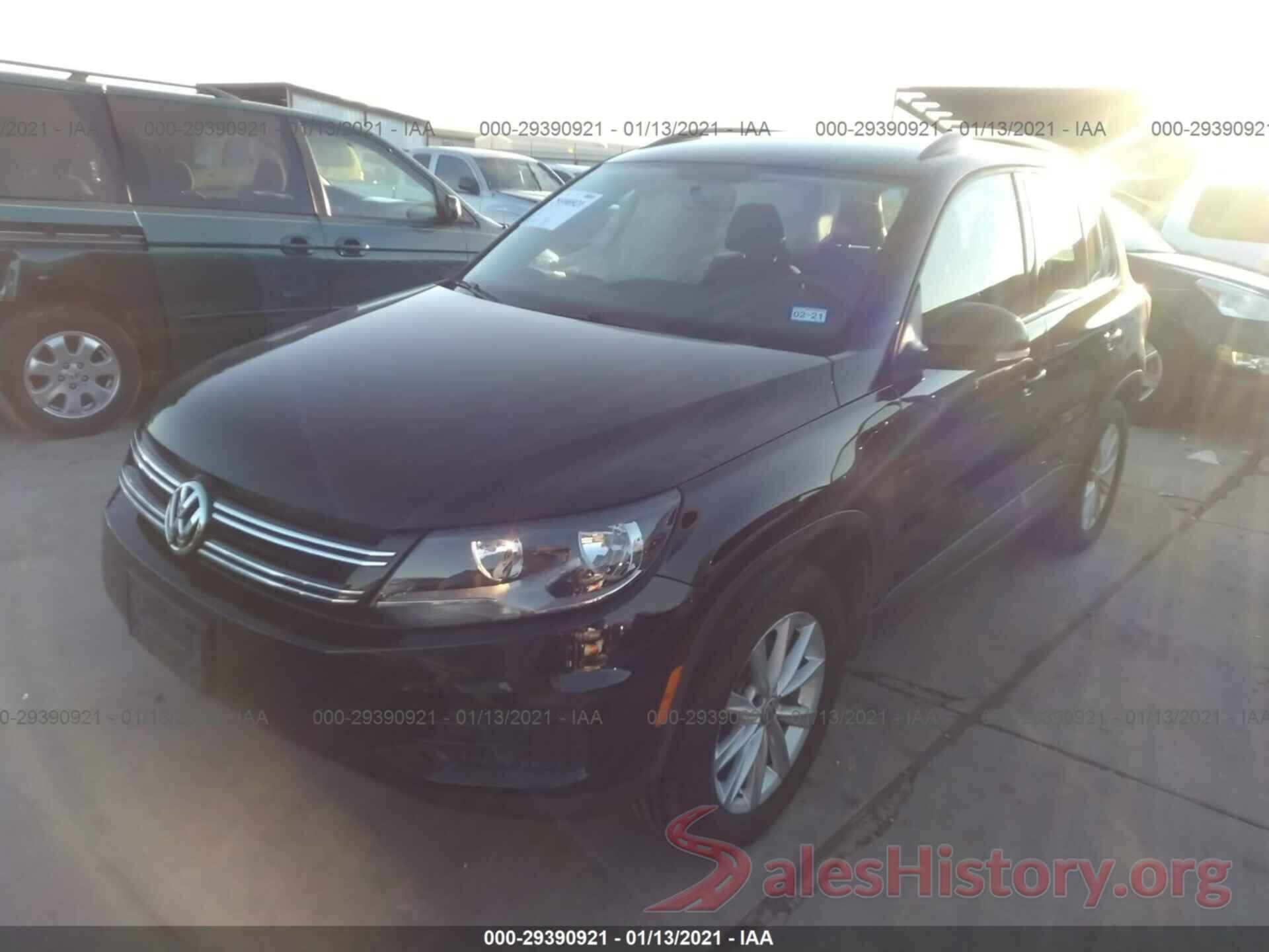 WVGAV7AX4HK042435 2017 VOLKSWAGEN TIGUAN