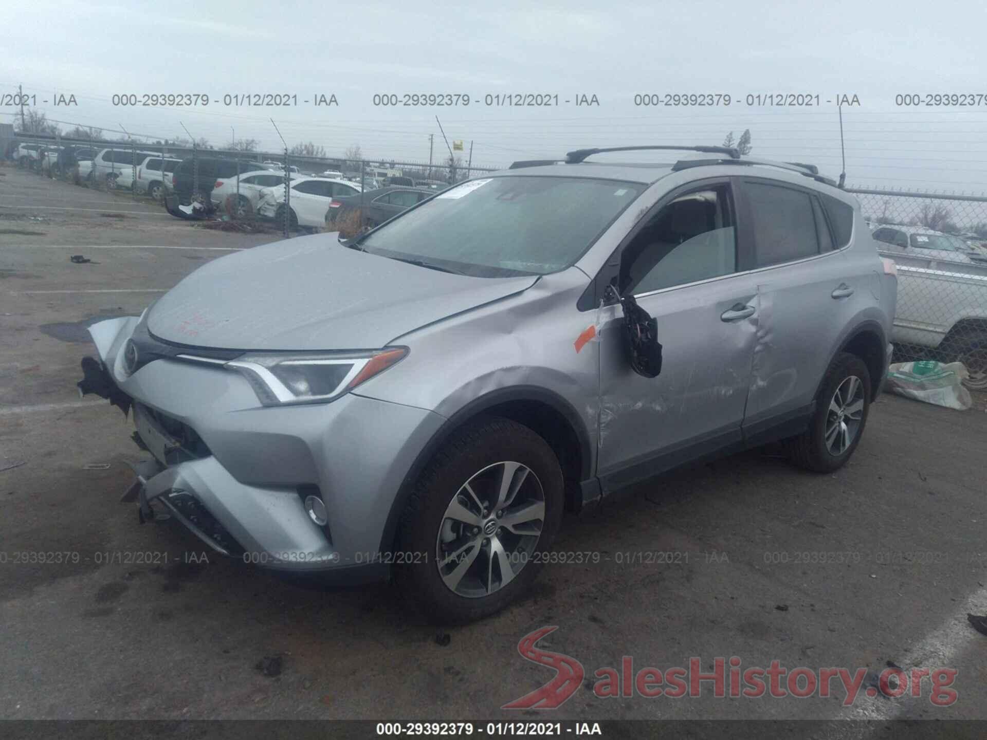 2T3WFREV6JW468863 2018 TOYOTA RAV4