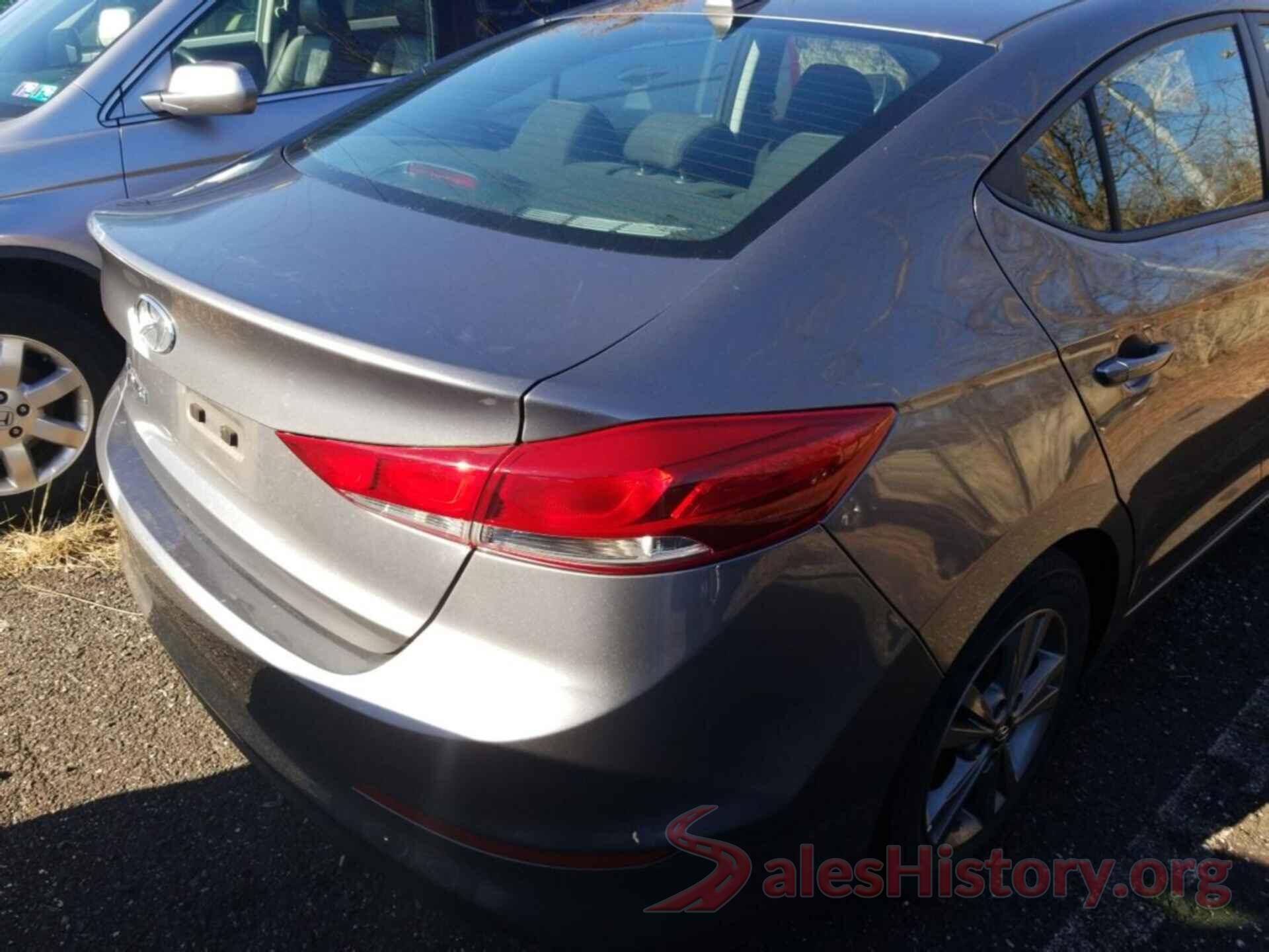 5NPD84LF0JH270030 2018 HYUNDAI ELANTRA