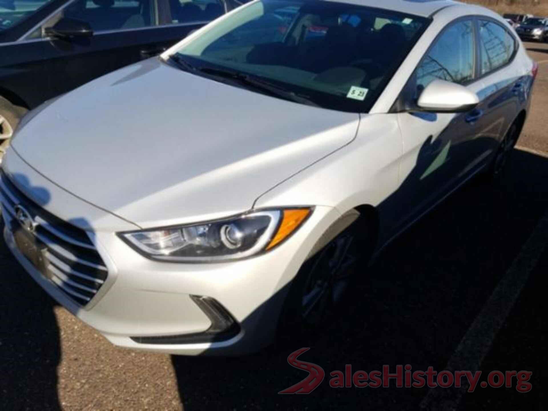 5NPD84LF8JH278960 2018 HYUNDAI ELANTRA