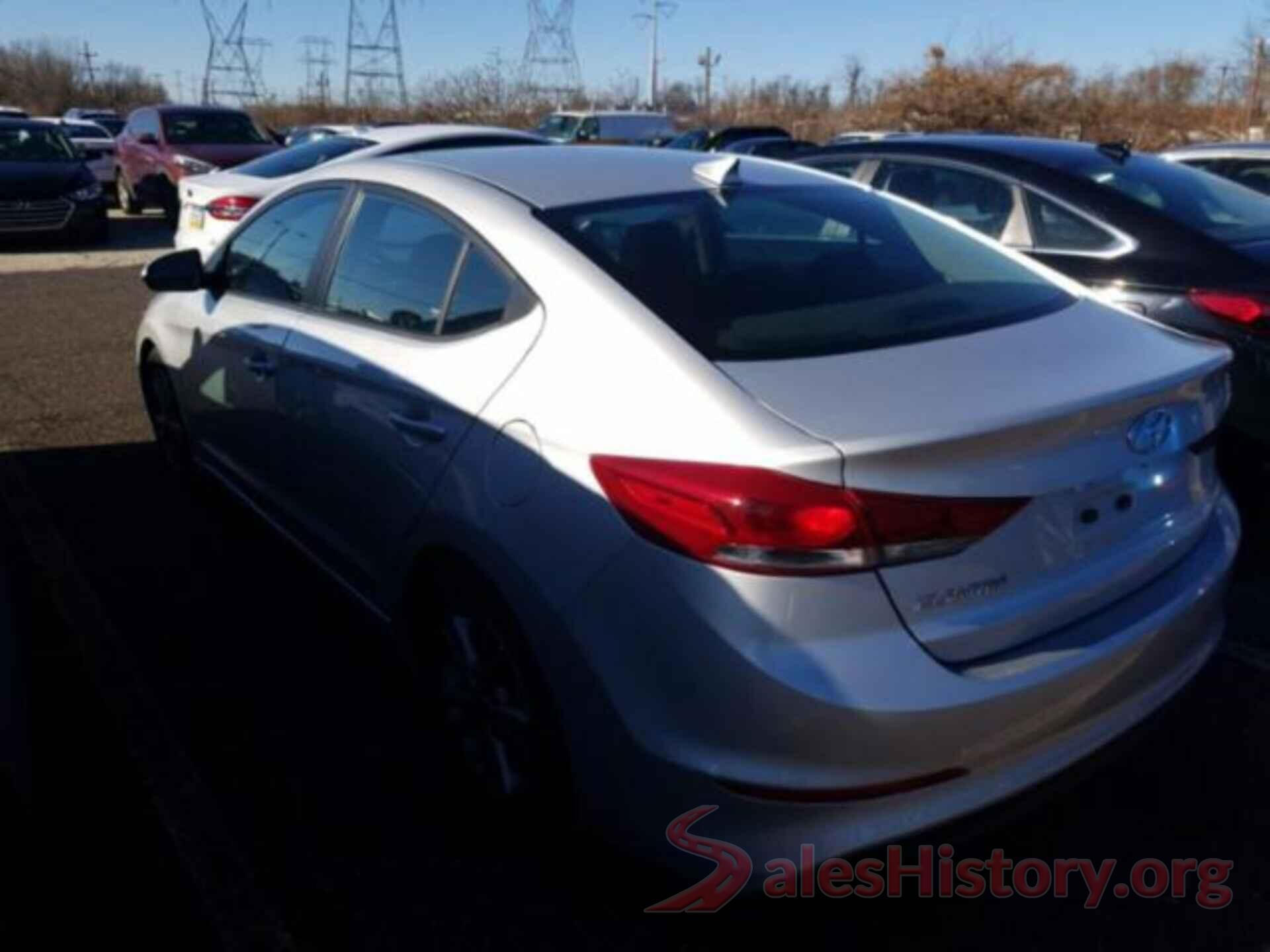 5NPD84LF8JH278960 2018 HYUNDAI ELANTRA