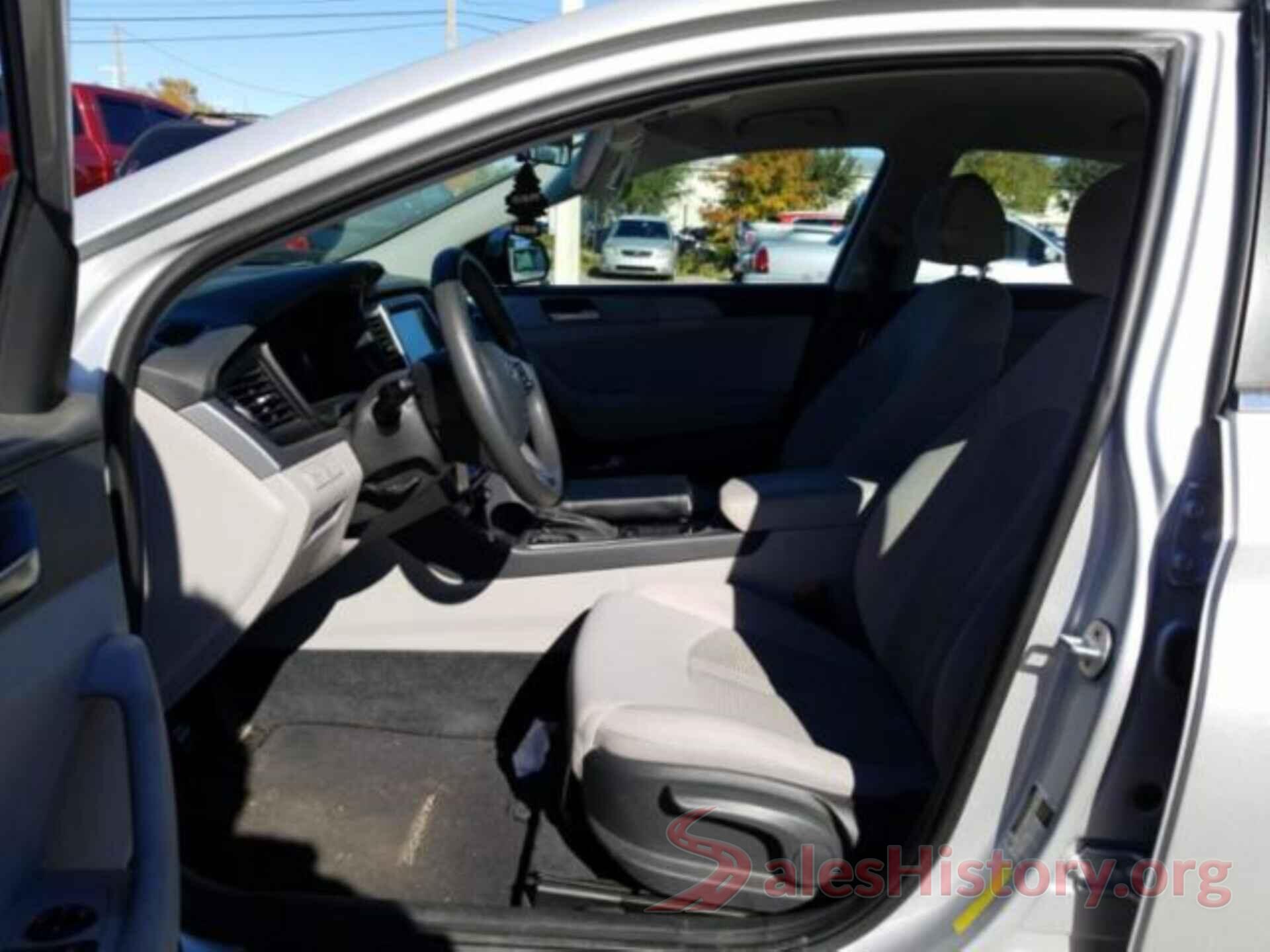 5NPE24AF6JH698063 2018 HYUNDAI SONATA