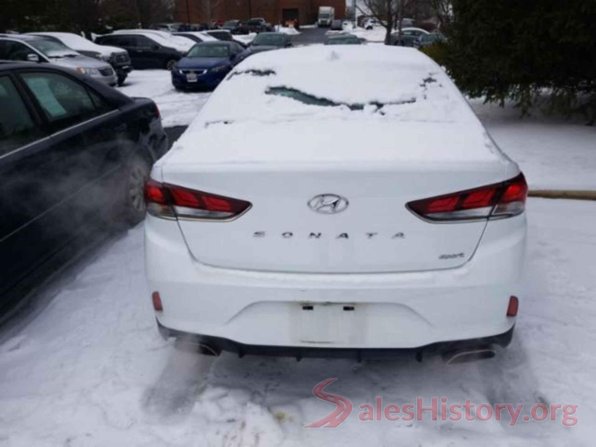 5NPE34AF5JH678061 2018 HYUNDAI SONATA