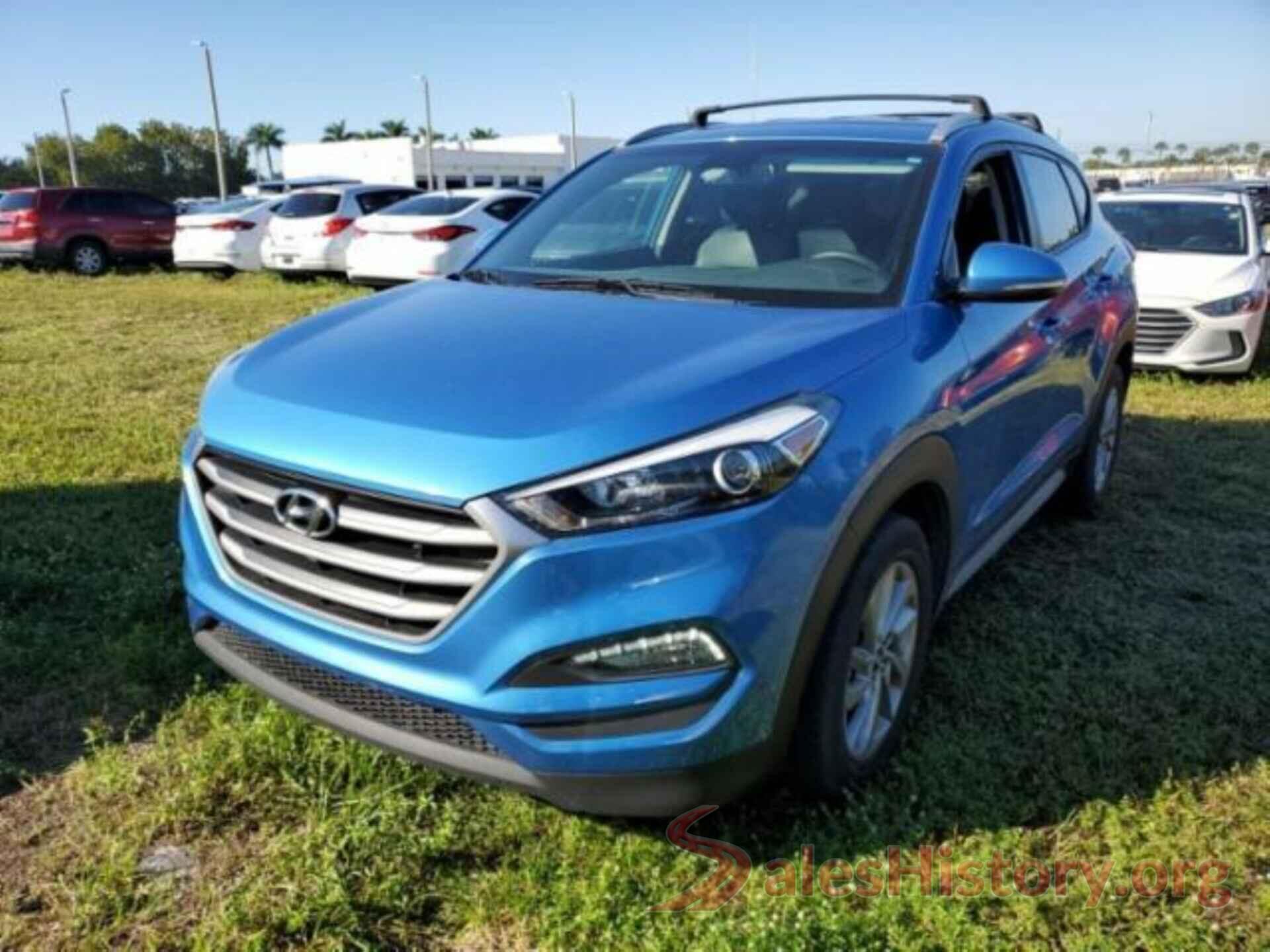 KM8J33A48JU621765 2018 HYUNDAI TUCSON