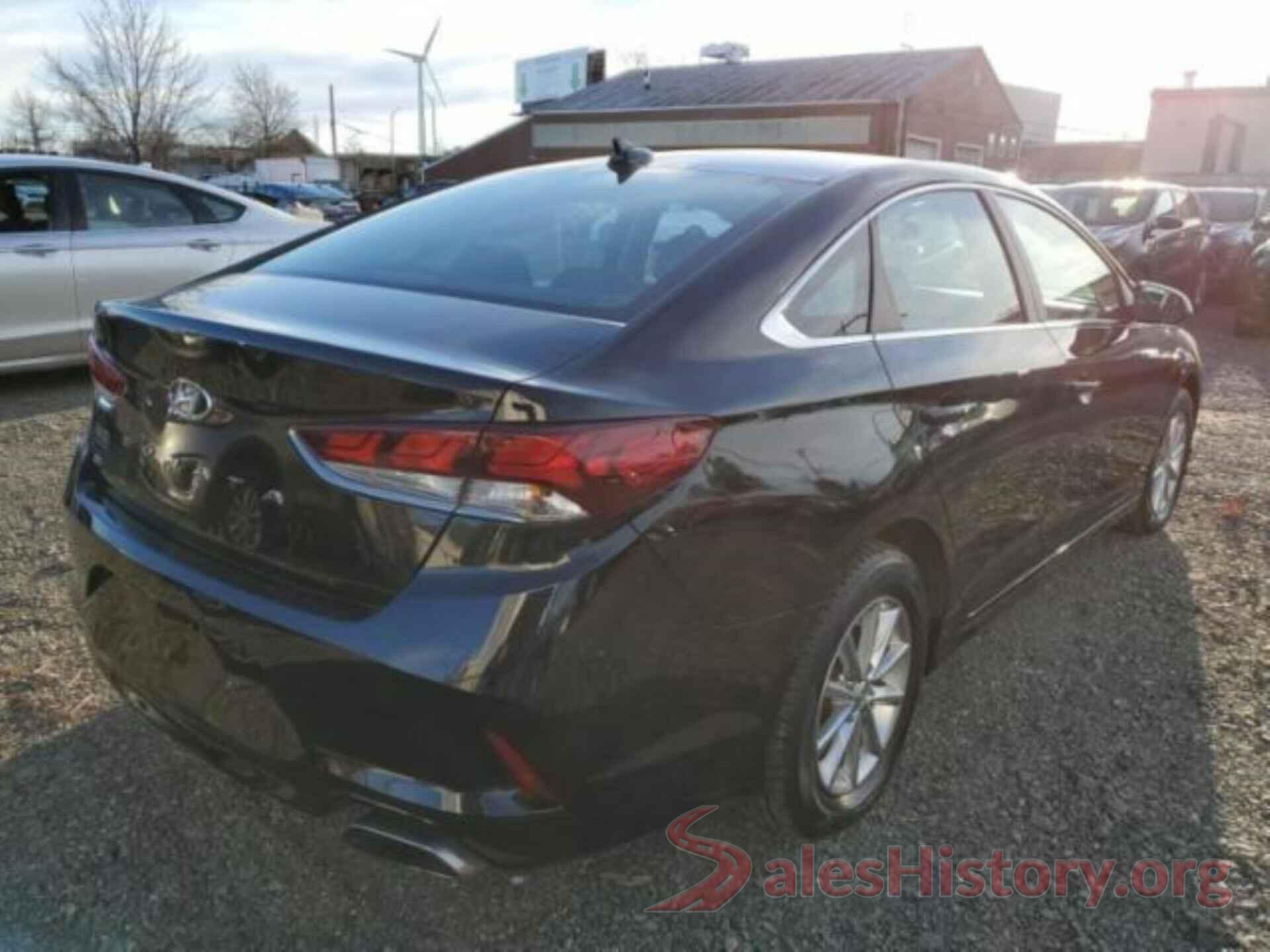 5NPE24AF7JH605227 2018 HYUNDAI SONATA