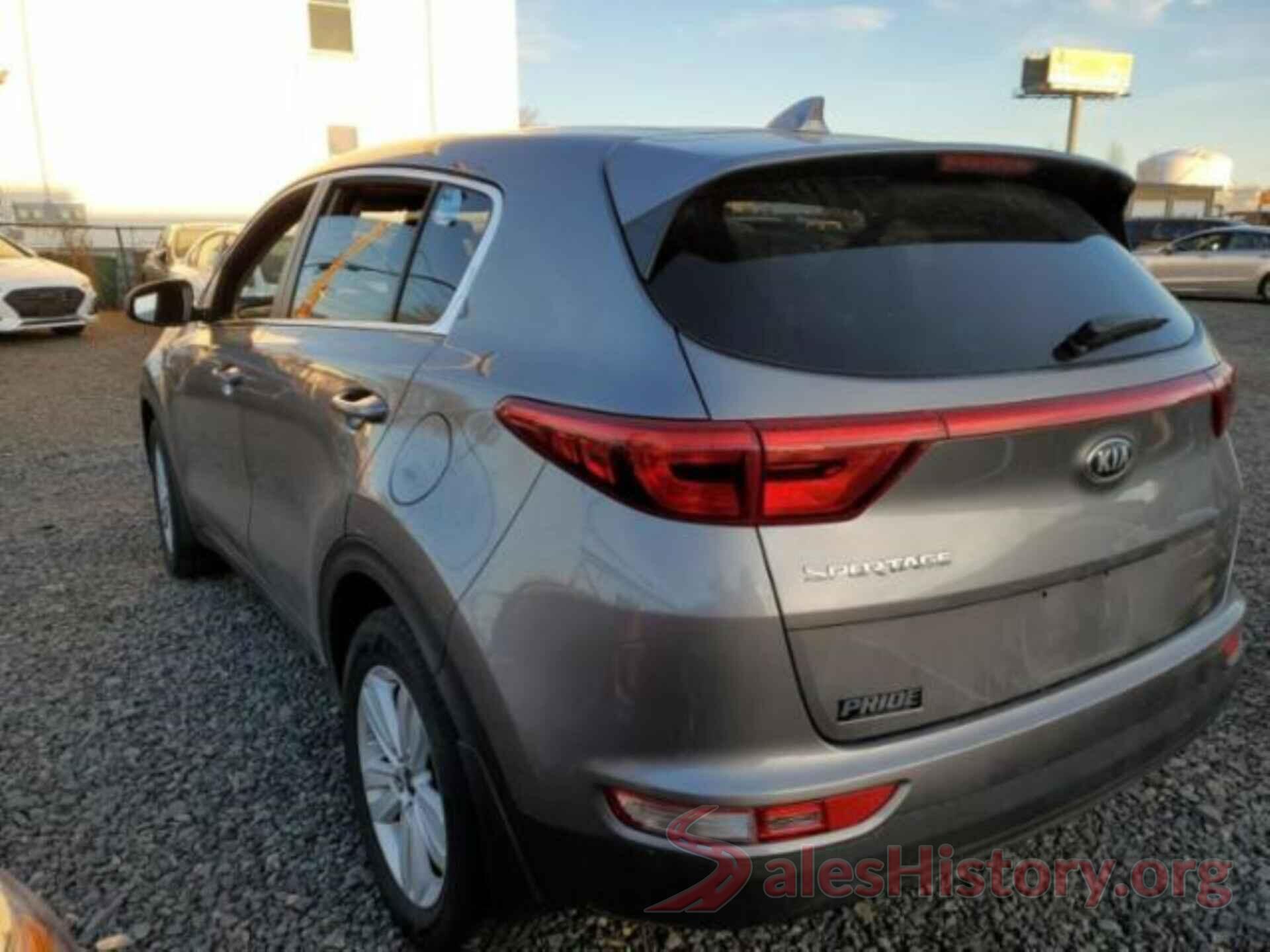 KNDPMCACXJ7394855 2018 KIA SPORTAGE