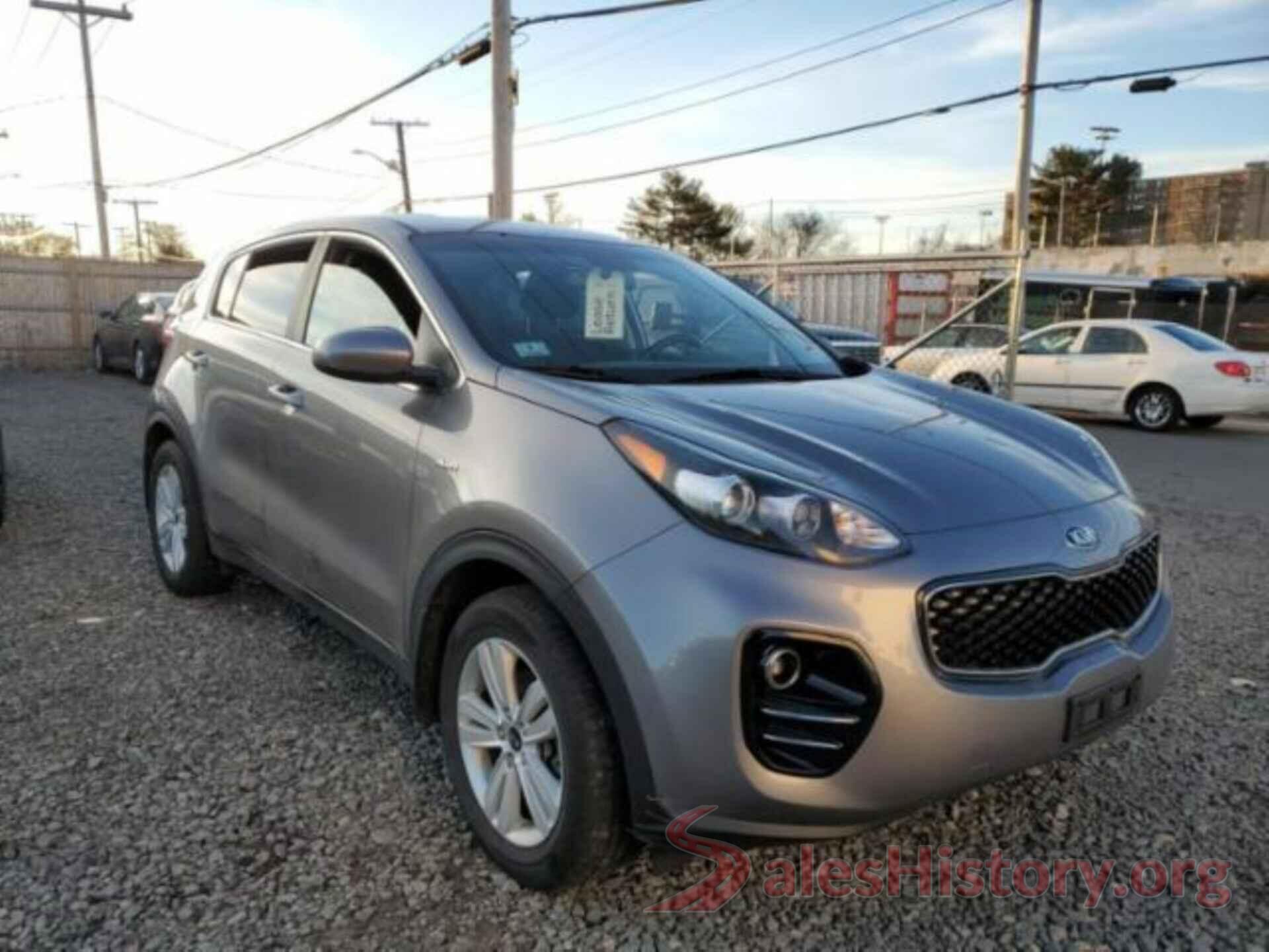 KNDPMCACXJ7394855 2018 KIA SPORTAGE