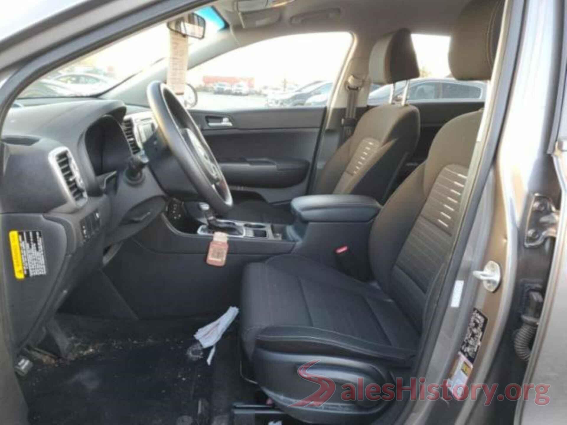 KNDPMCACXJ7394855 2018 KIA SPORTAGE