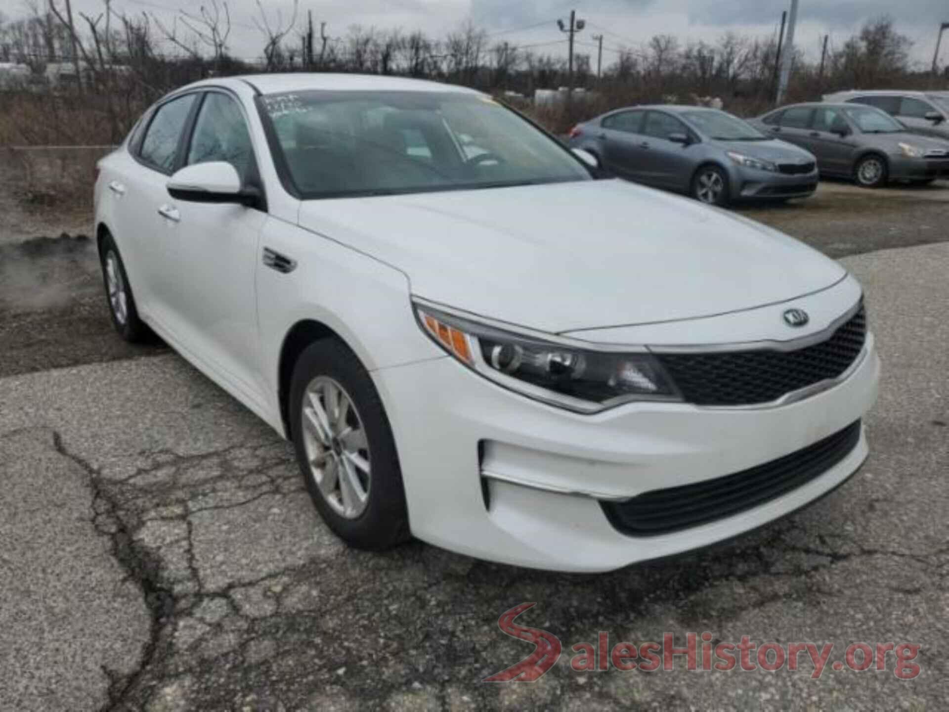 5XXGT4L38HG158888 2017 KIA OPTIMA