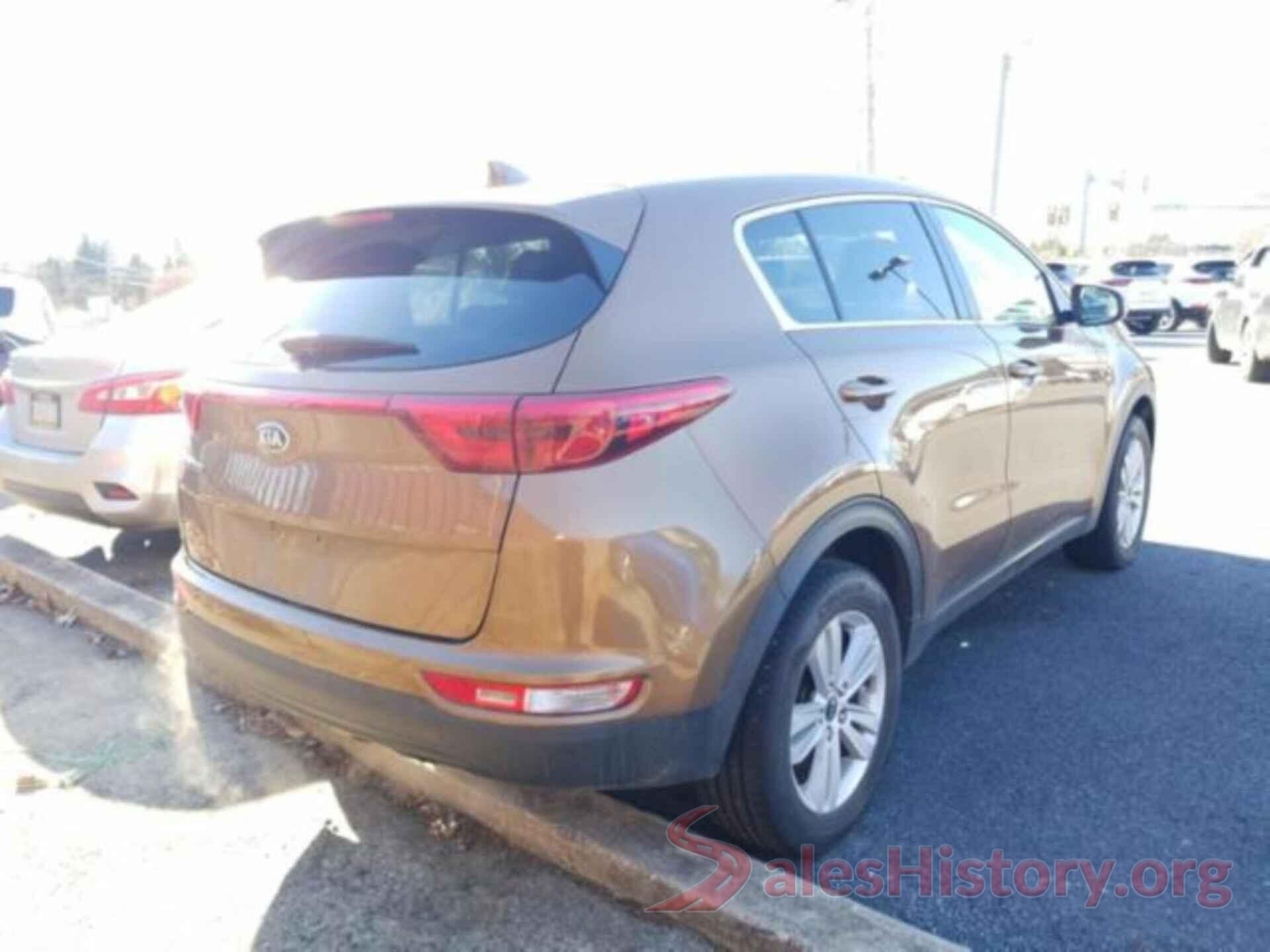 KNDPMCAC1J7379273 2018 KIA SPORTAGE