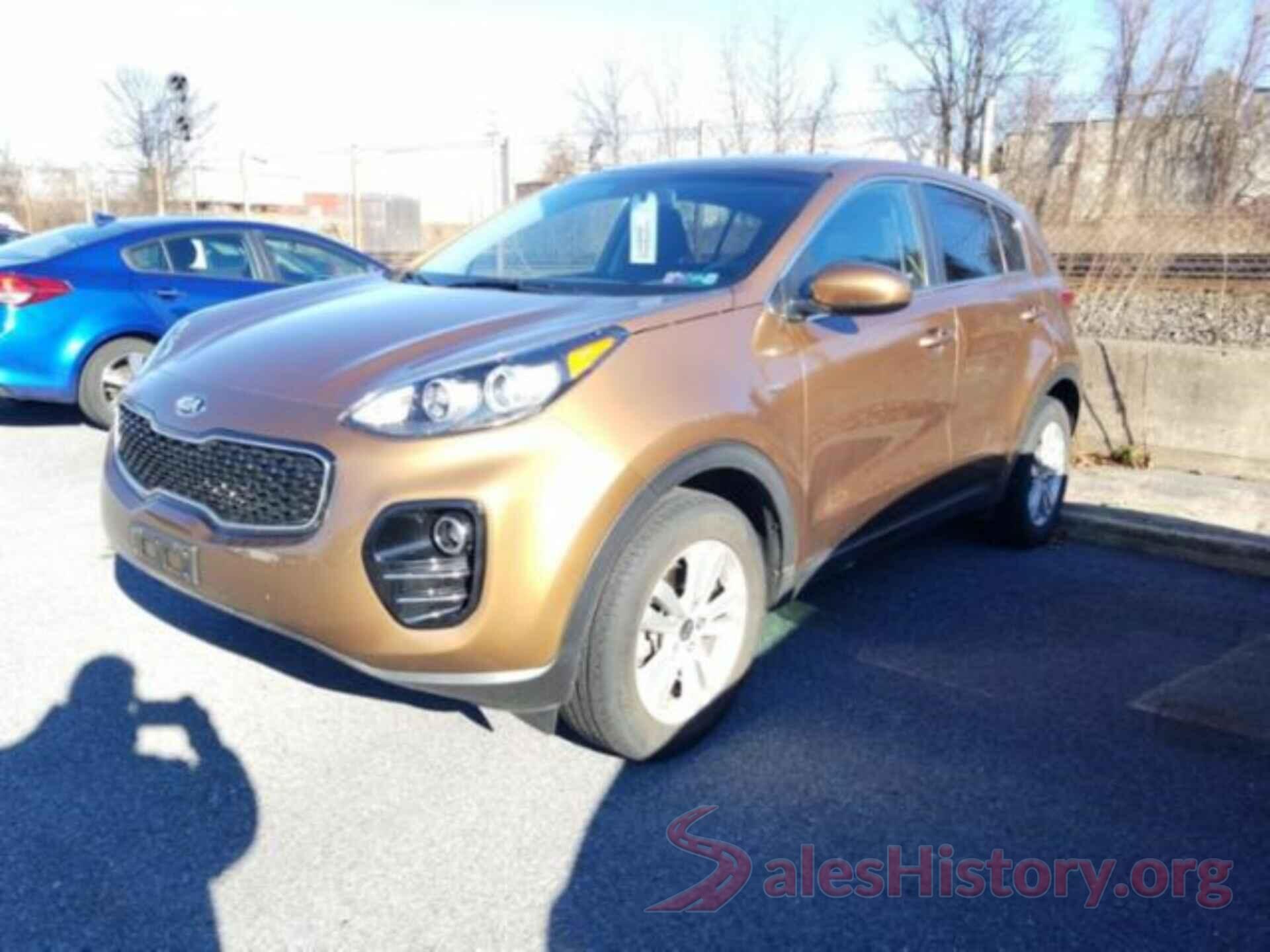 KNDPMCAC1J7379273 2018 KIA SPORTAGE