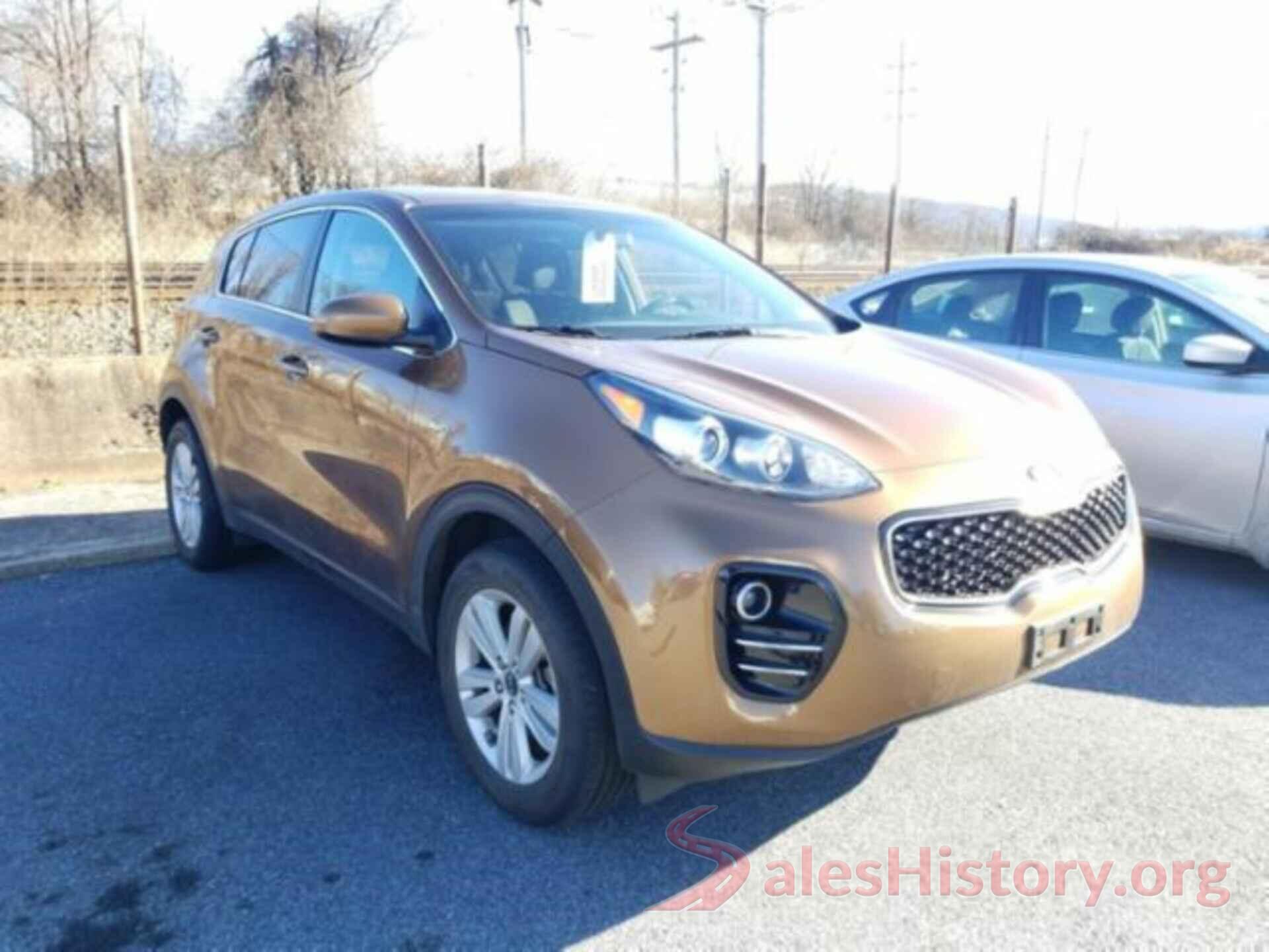 KNDPMCAC1J7379273 2018 KIA SPORTAGE