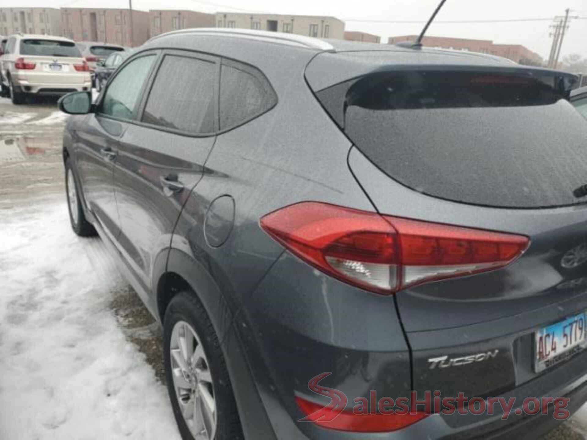 KM8J3CA47HU318454 2017 HYUNDAI TUCSON