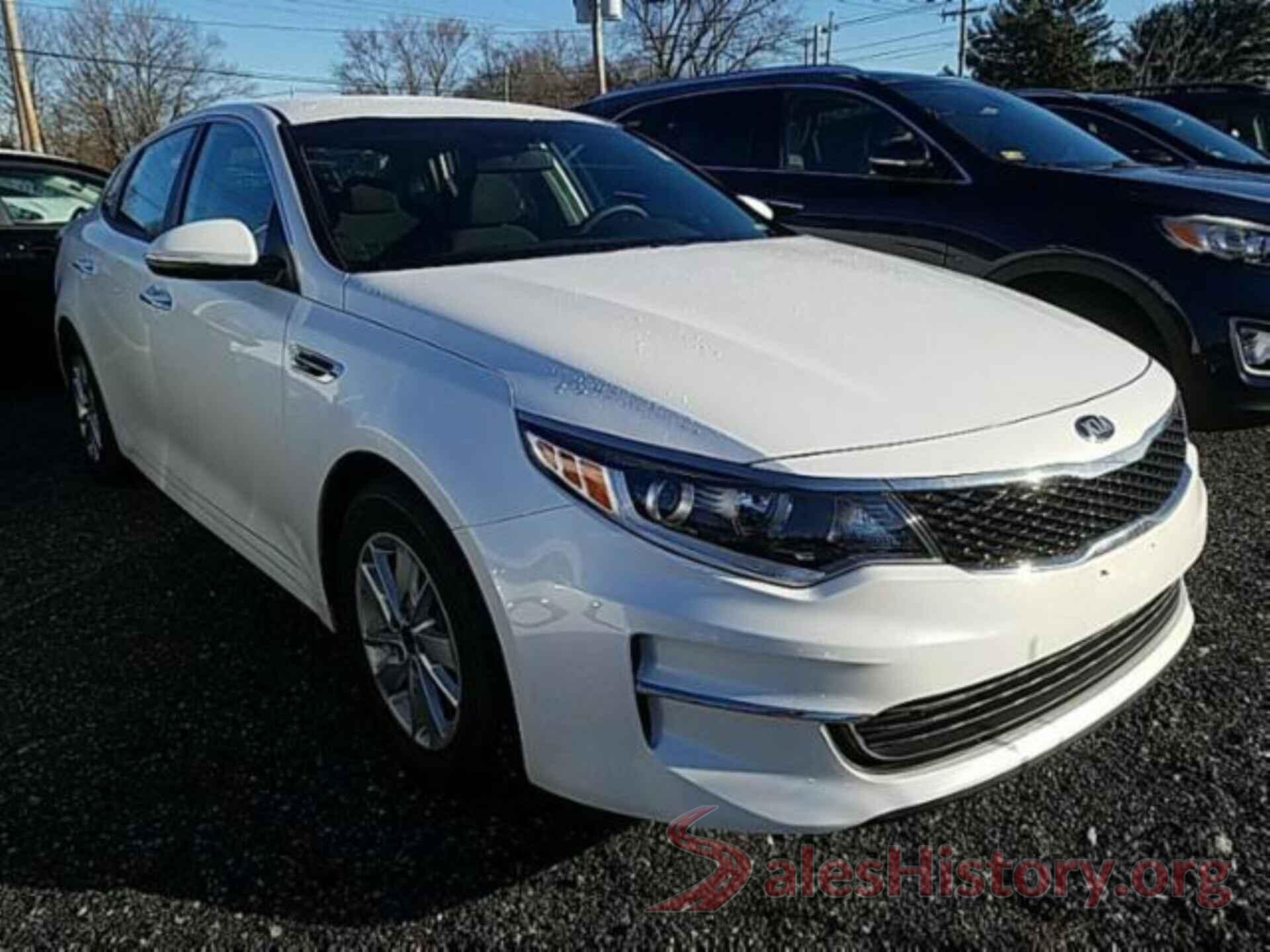 5XXGT4L38JG205455 2018 KIA OPTIMA