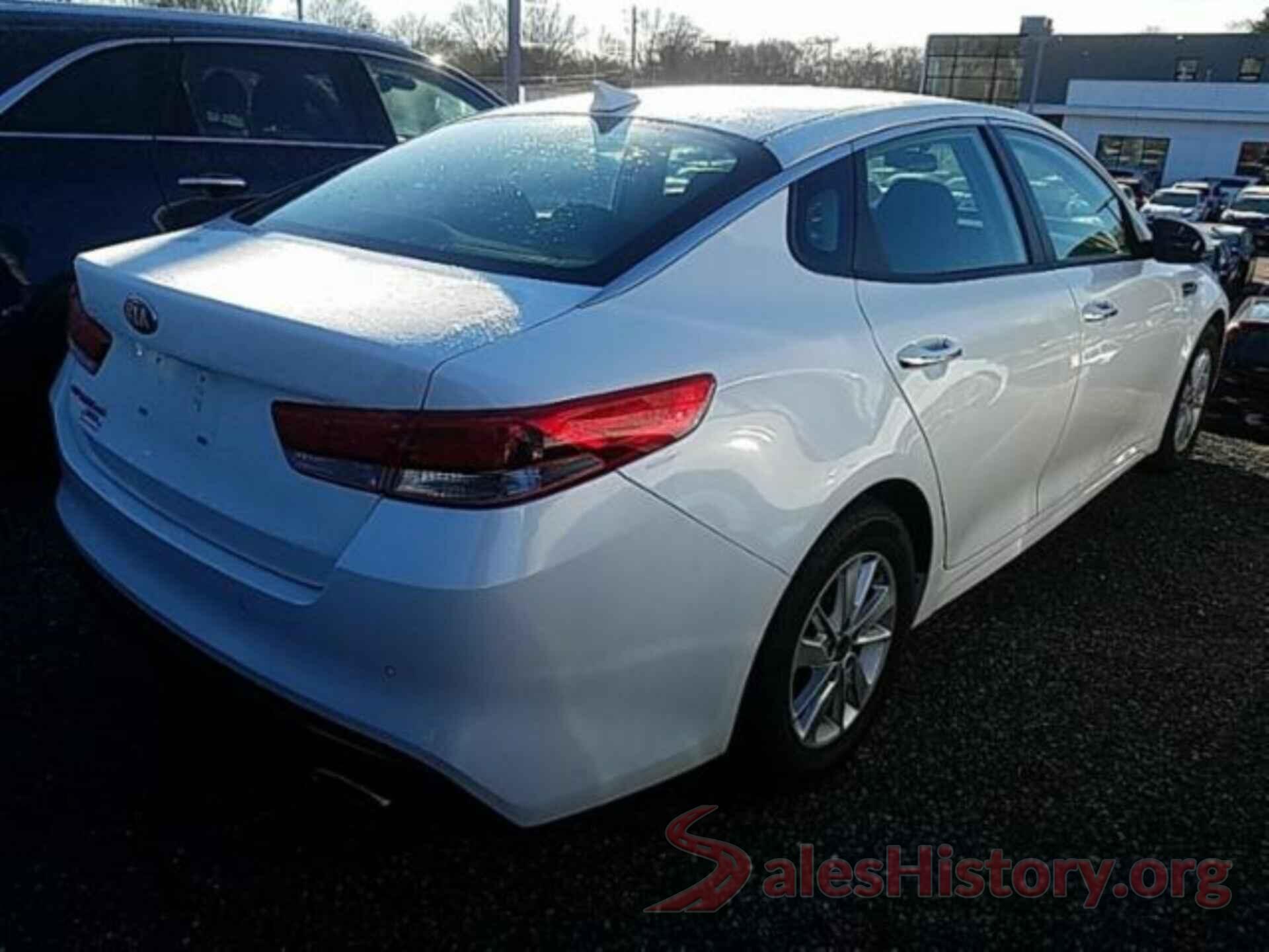 5XXGT4L38JG205455 2018 KIA OPTIMA