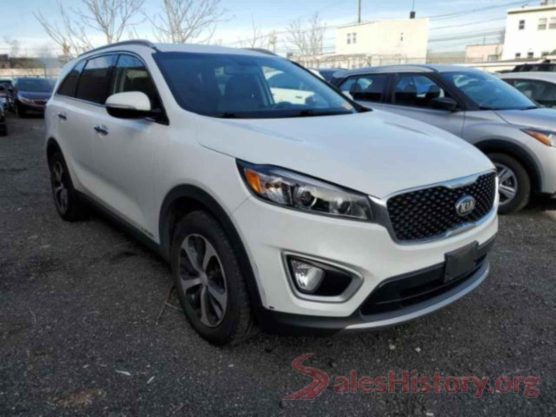 5XYPHDA57JG355297 2018 KIA SORENTO