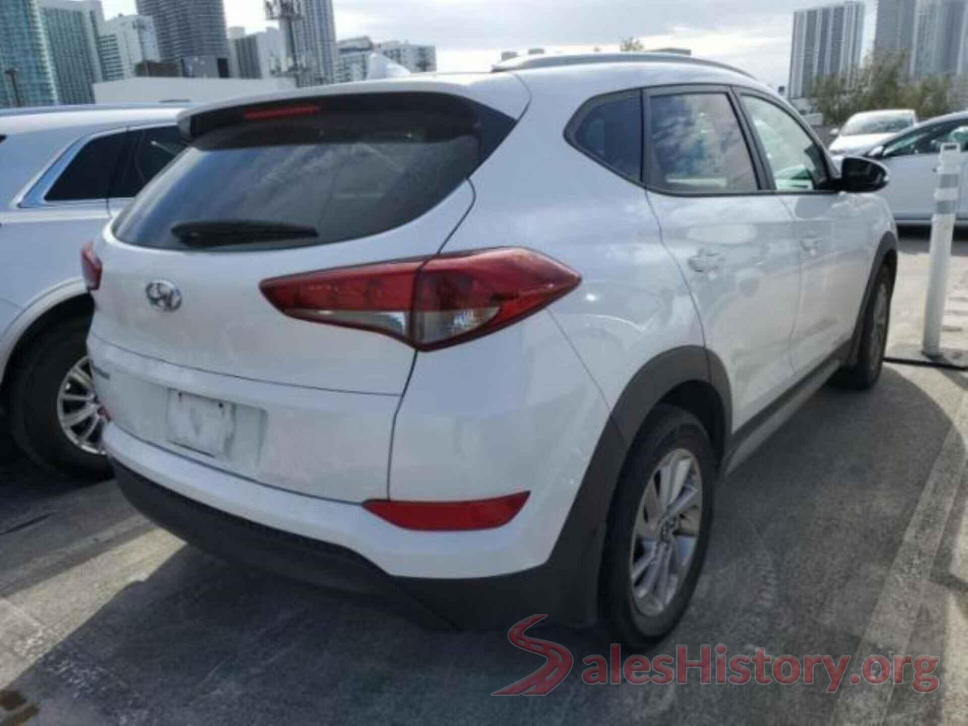 KM8J33A48HU381000 2017 HYUNDAI TUCSON