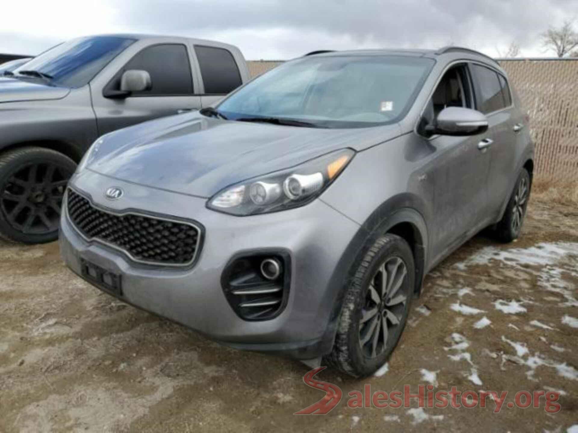 KNDPNCAC4J7371553 2018 KIA SPORTAGE